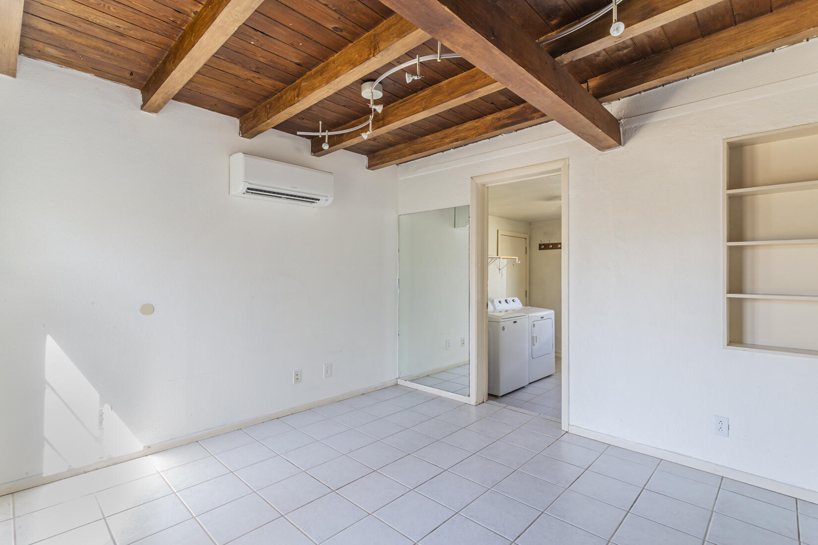Photo 8 — 1139 Marron Circle NE