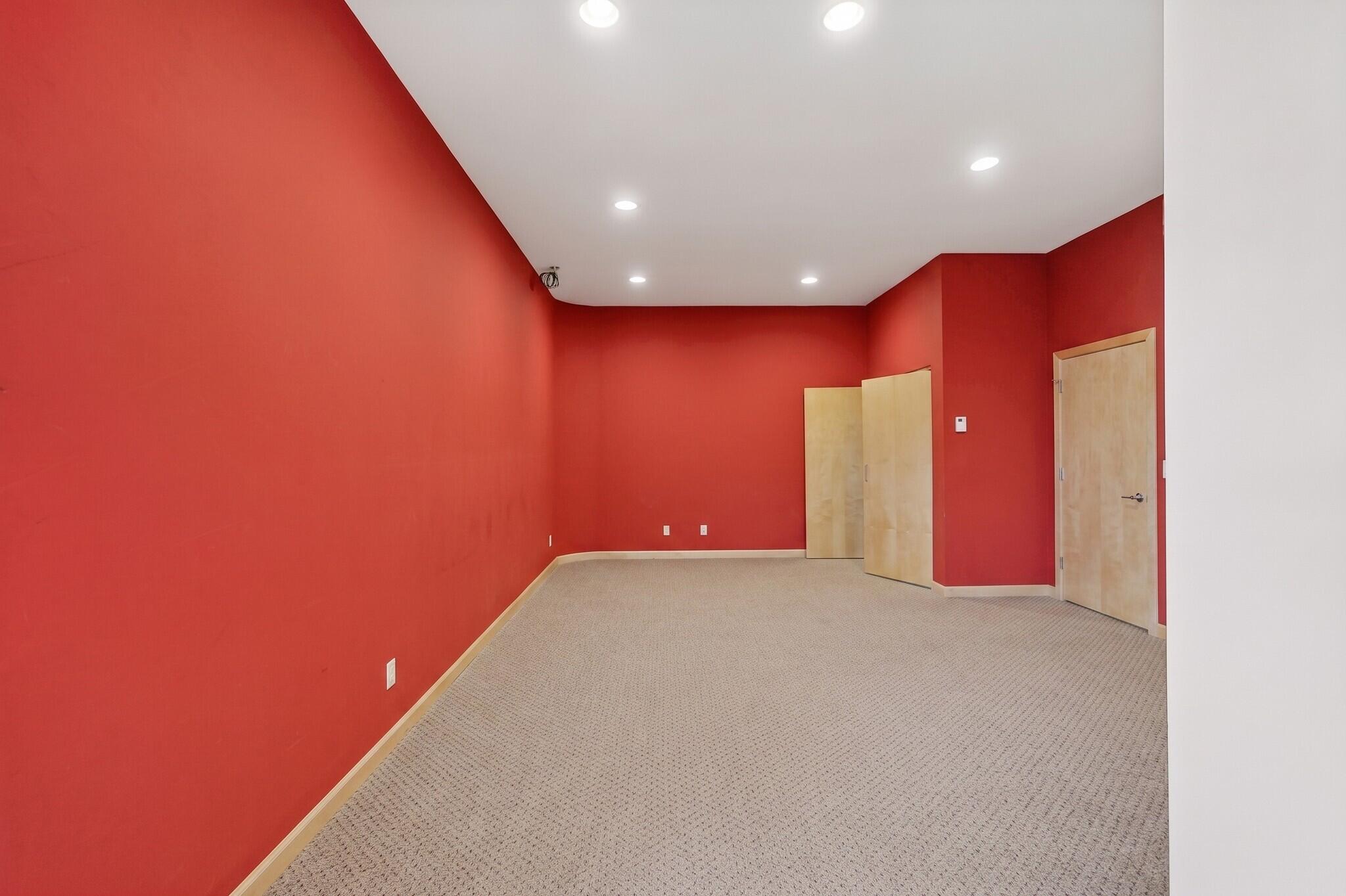 Photo 4 — 1314 Sara Way SE