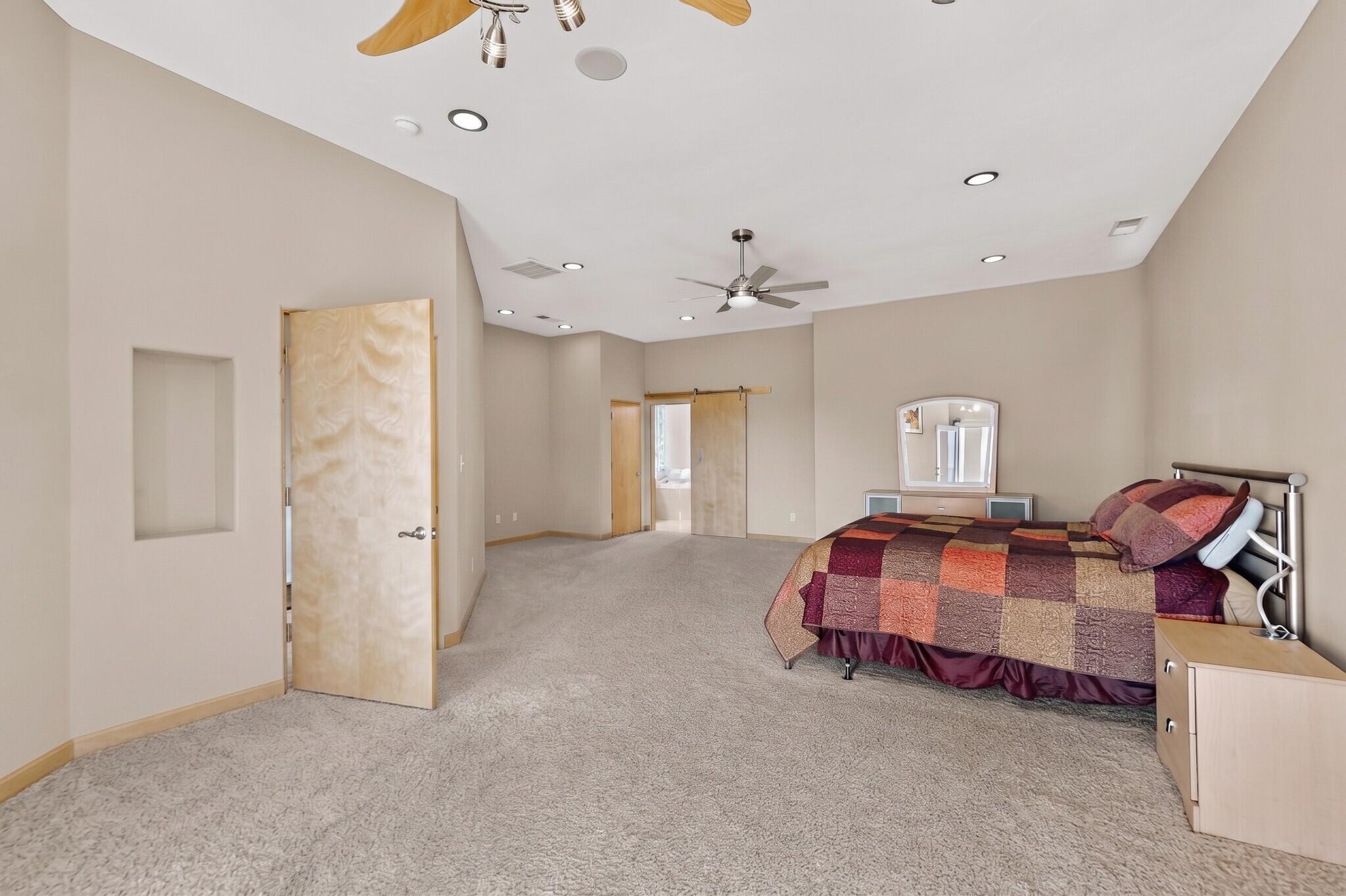 Photo 11 — 1314 Sara Way SE