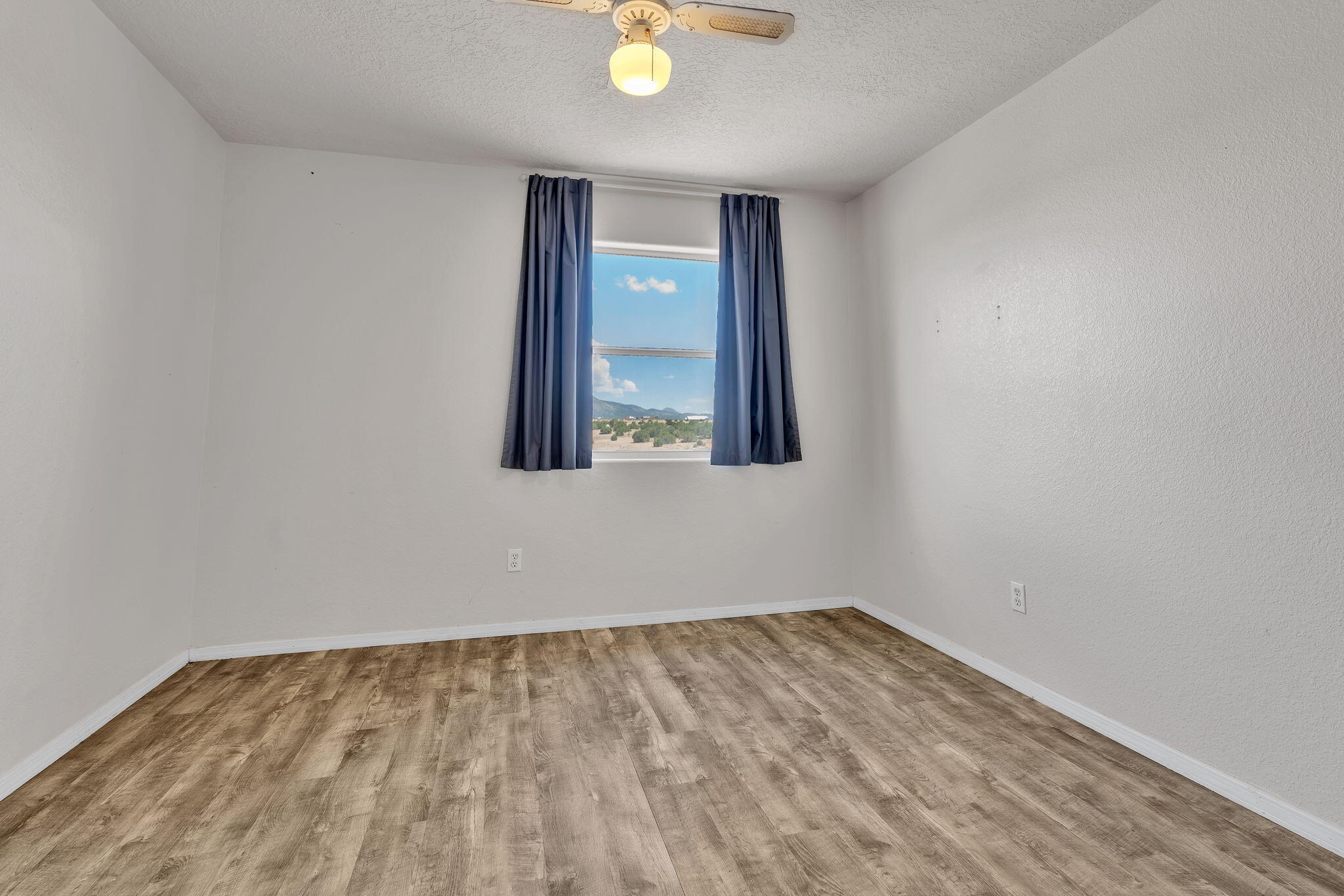 Photo 3 — 95 W Hill Ranch Road