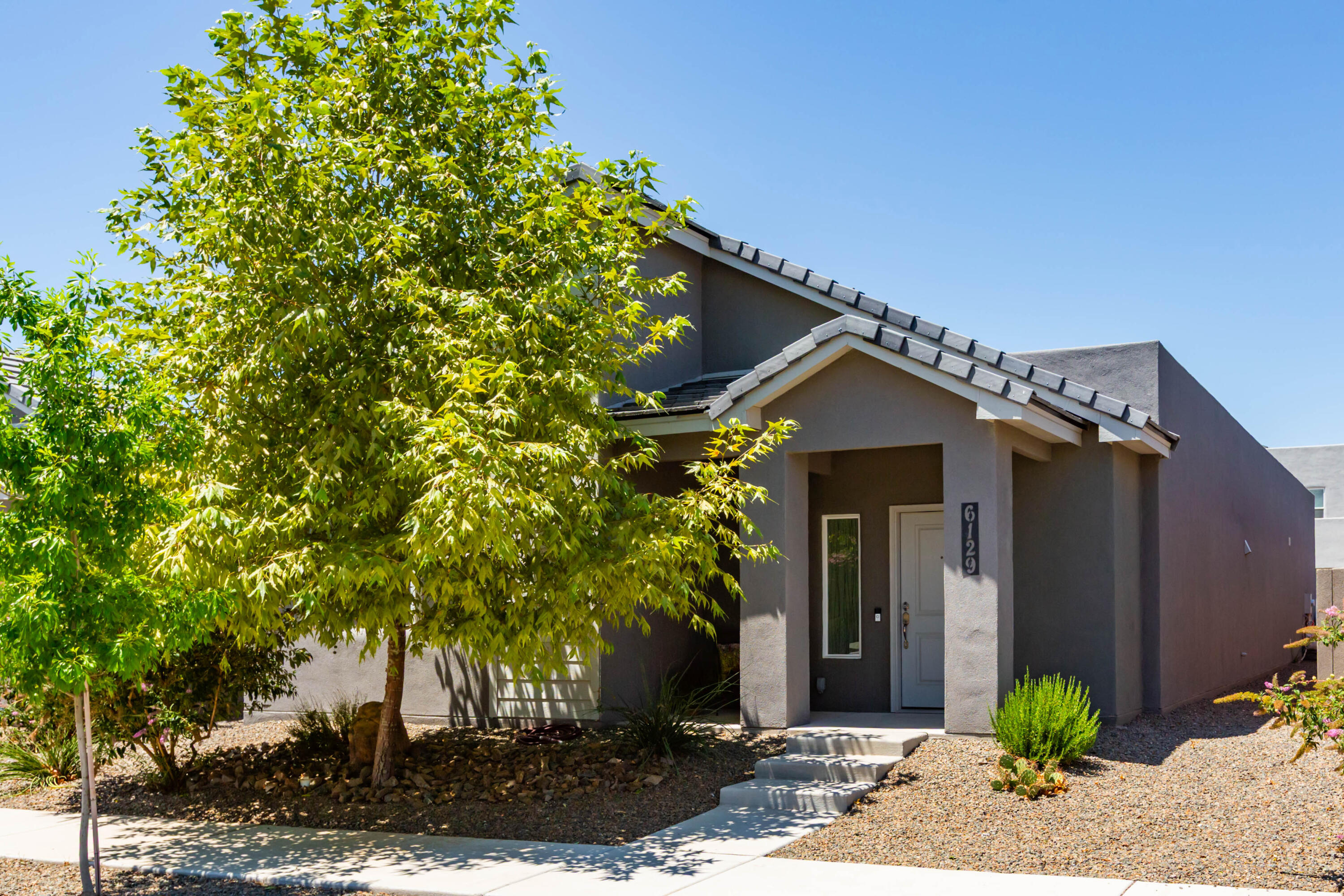 6129 Strand Loop SE, Albuquerque, NM 87106