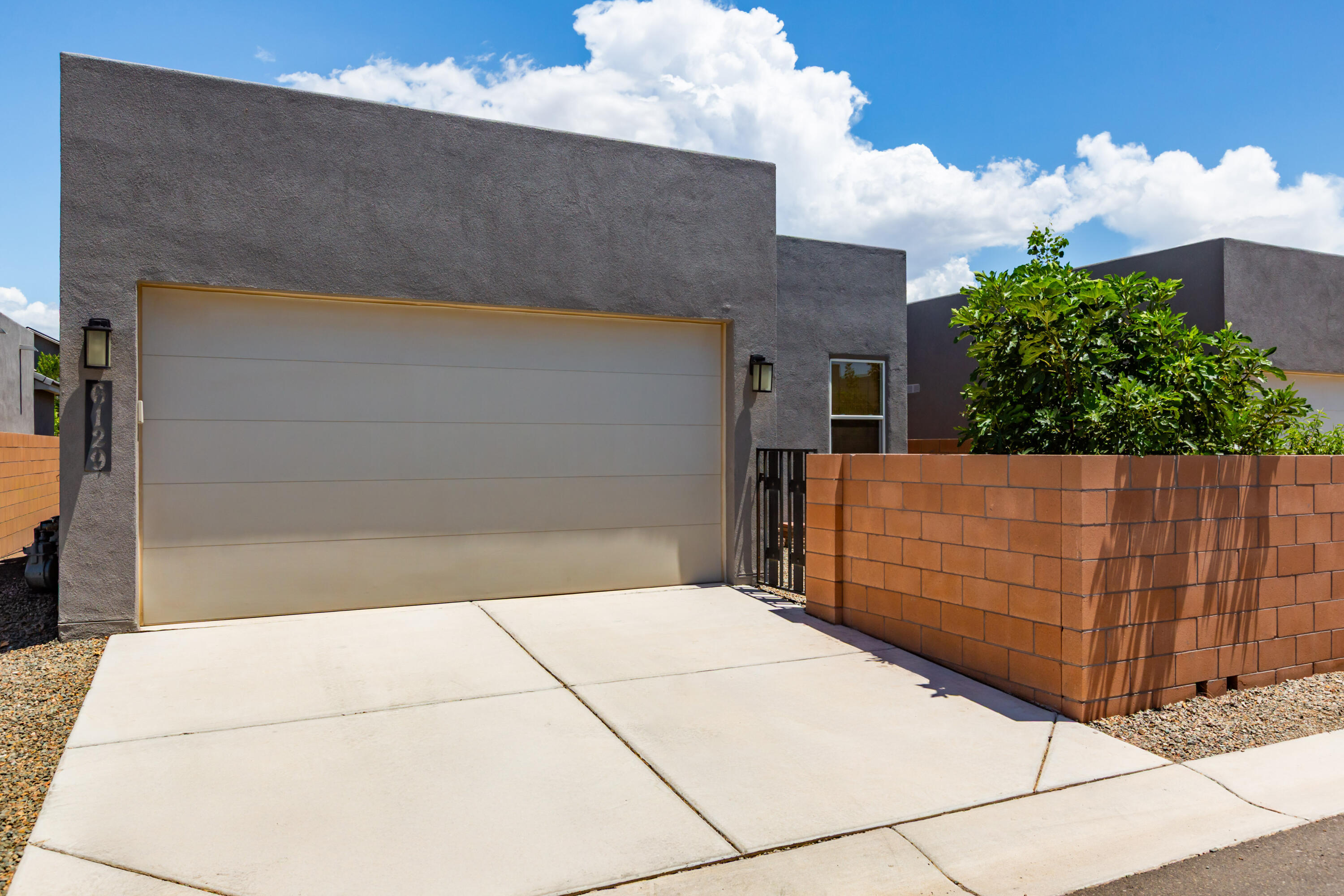 Photo 4 — 6129 Strand Loop SE