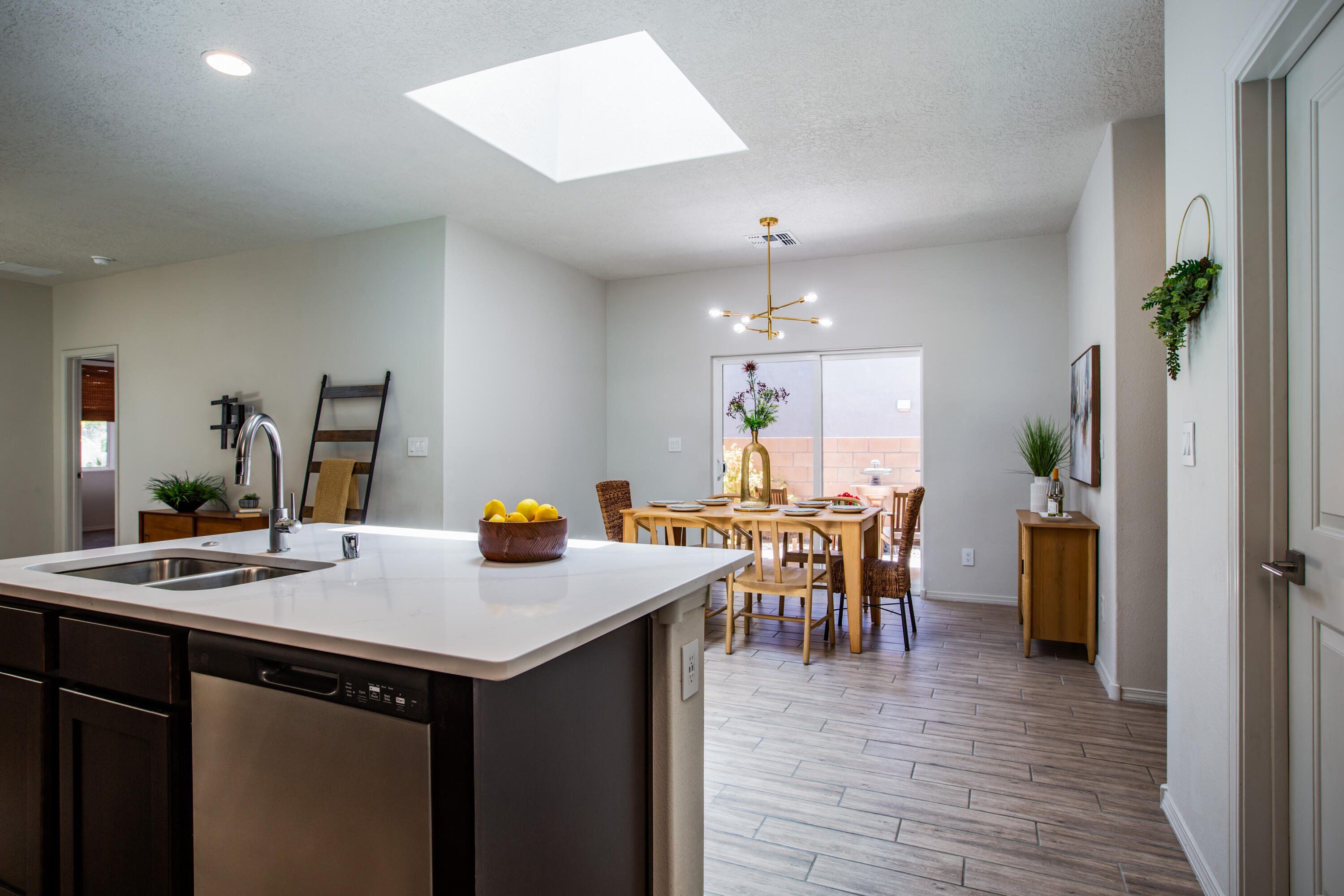 Photo 16 — 6129 Strand Loop SE