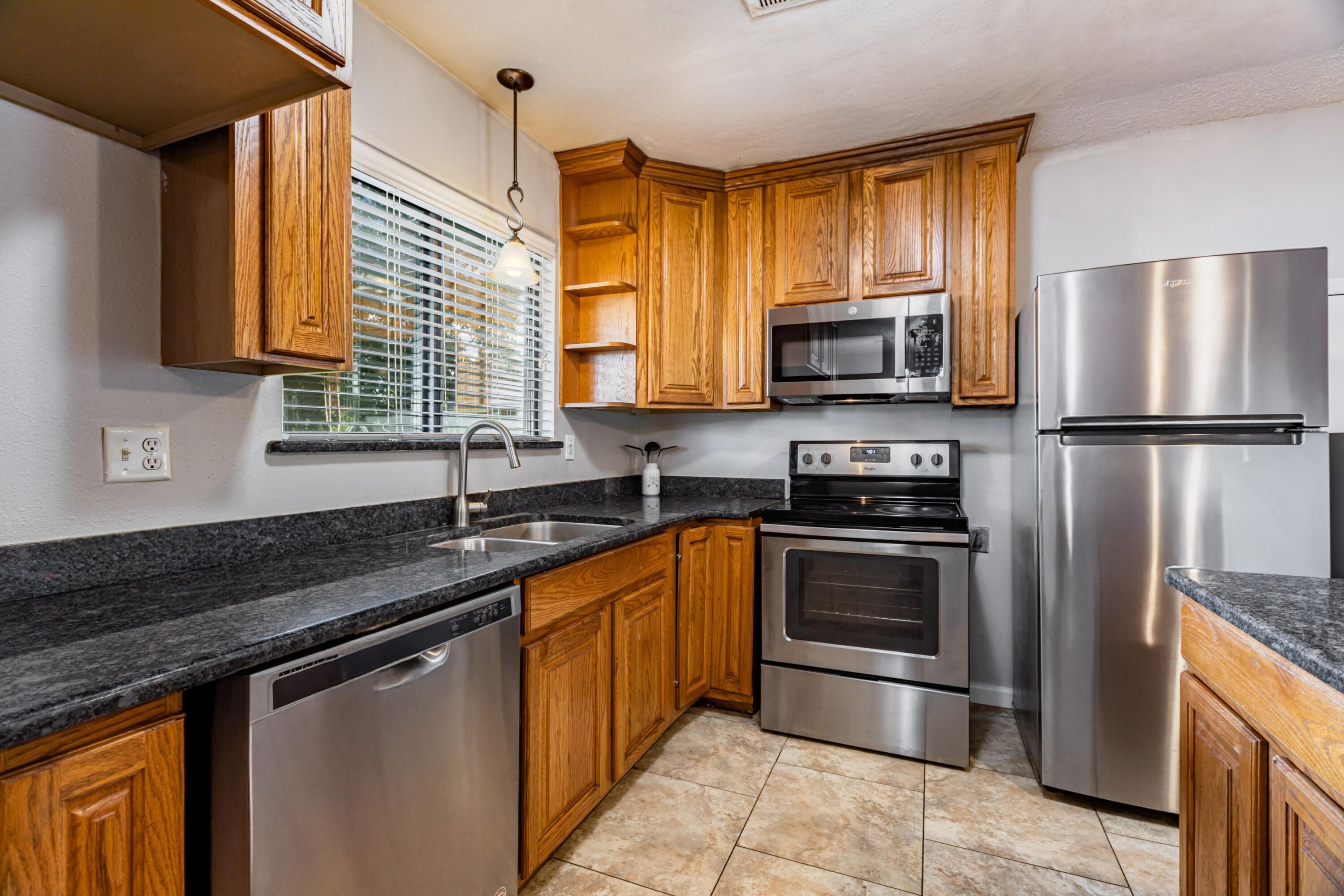 Photo 15 — 917 8th Street SW