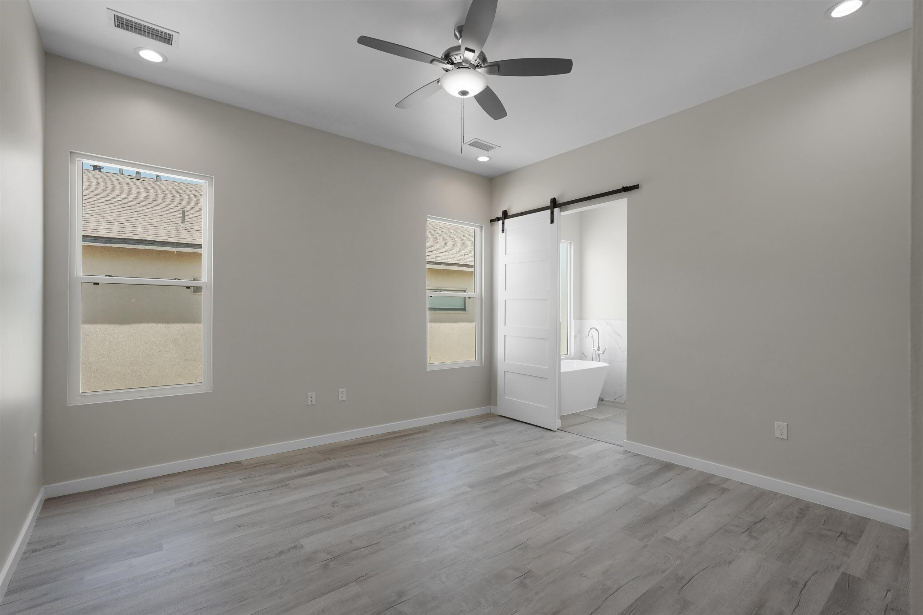 Photo 4 — 1702 Lark Drive NE