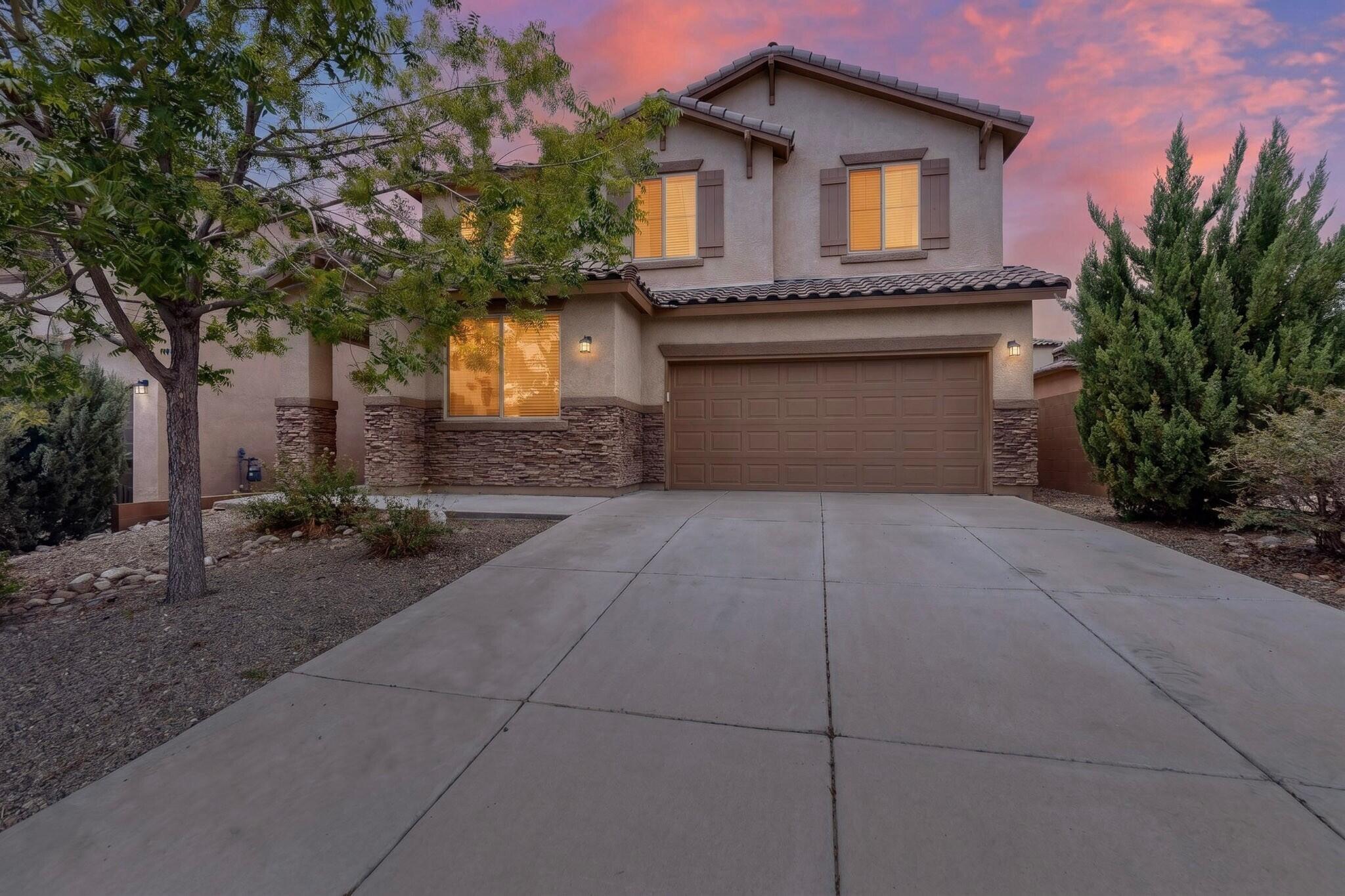 3525 Llano Vista Loop NE