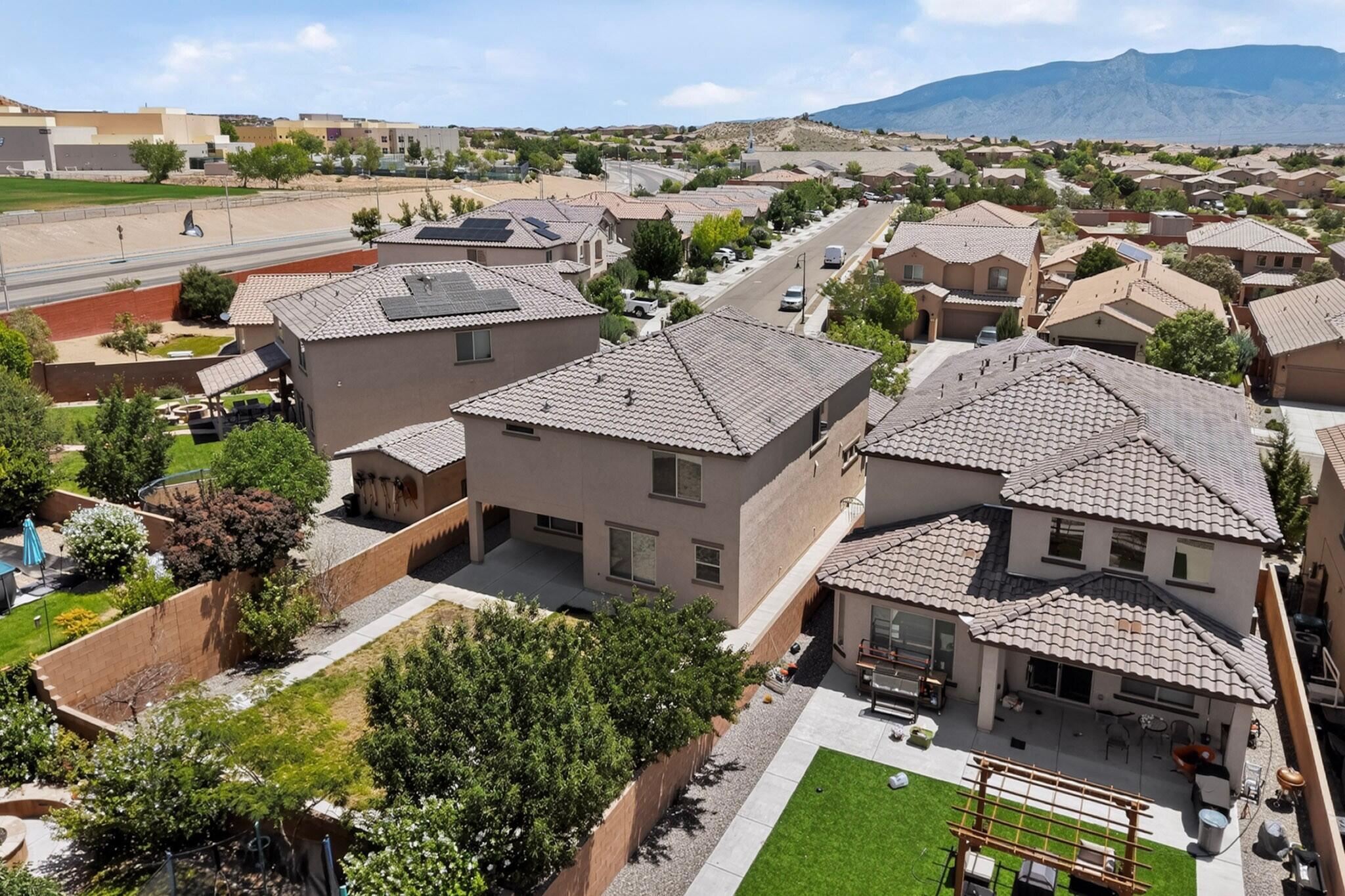 Photo 2 — 3525 Llano Vista Loop NE