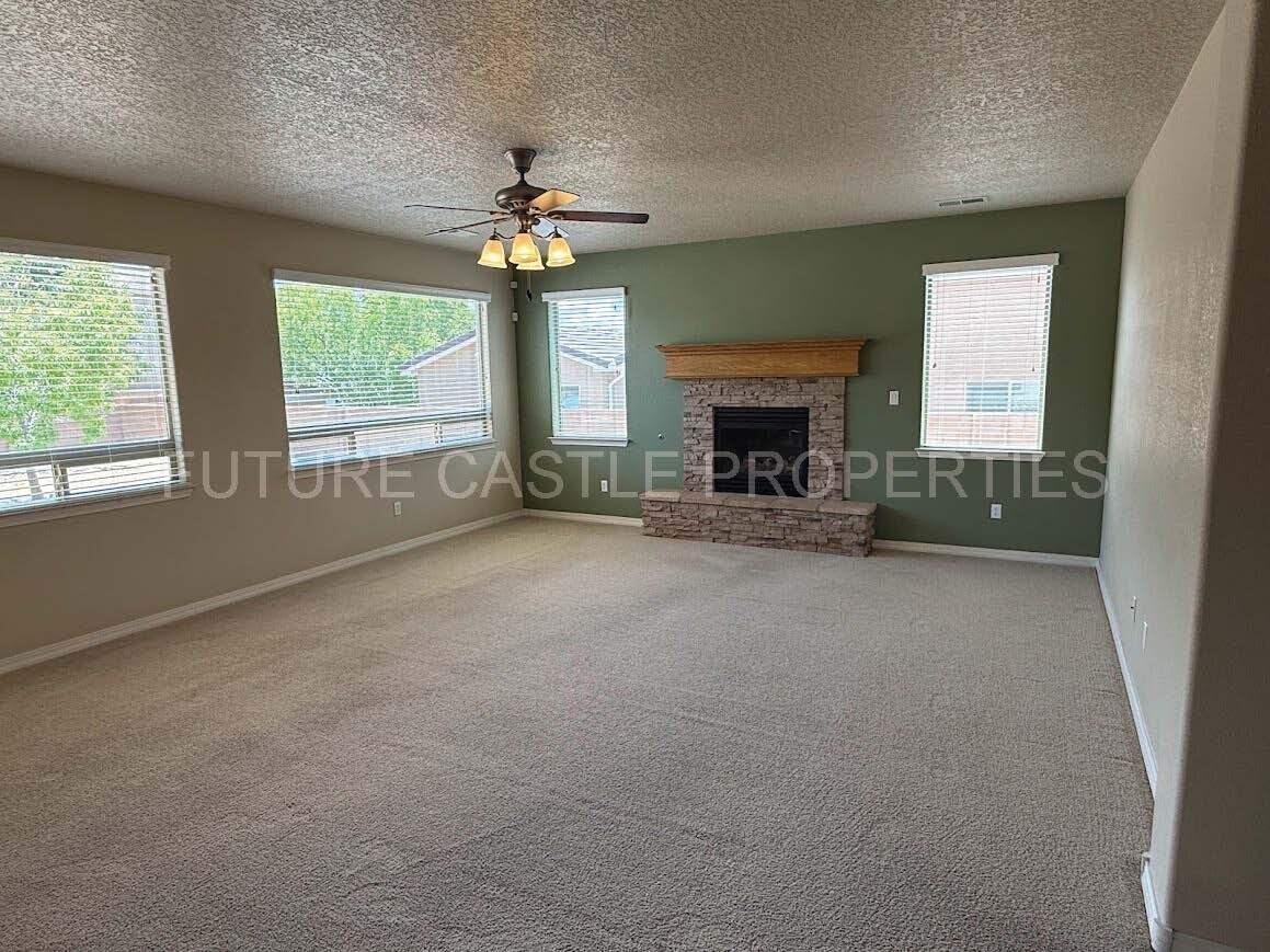Photo 12 — 1114 Blue Sage Road NE