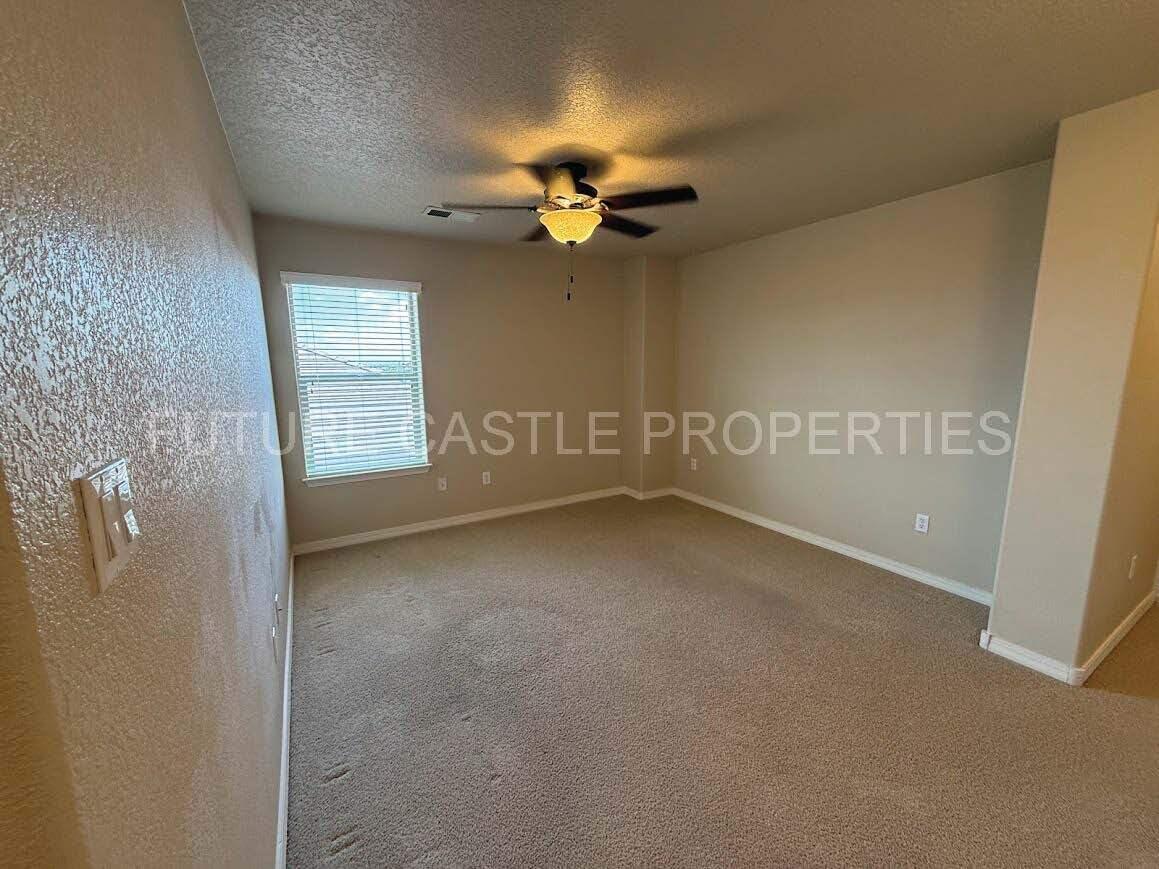 Photo 16 — 1114 Blue Sage Road NE