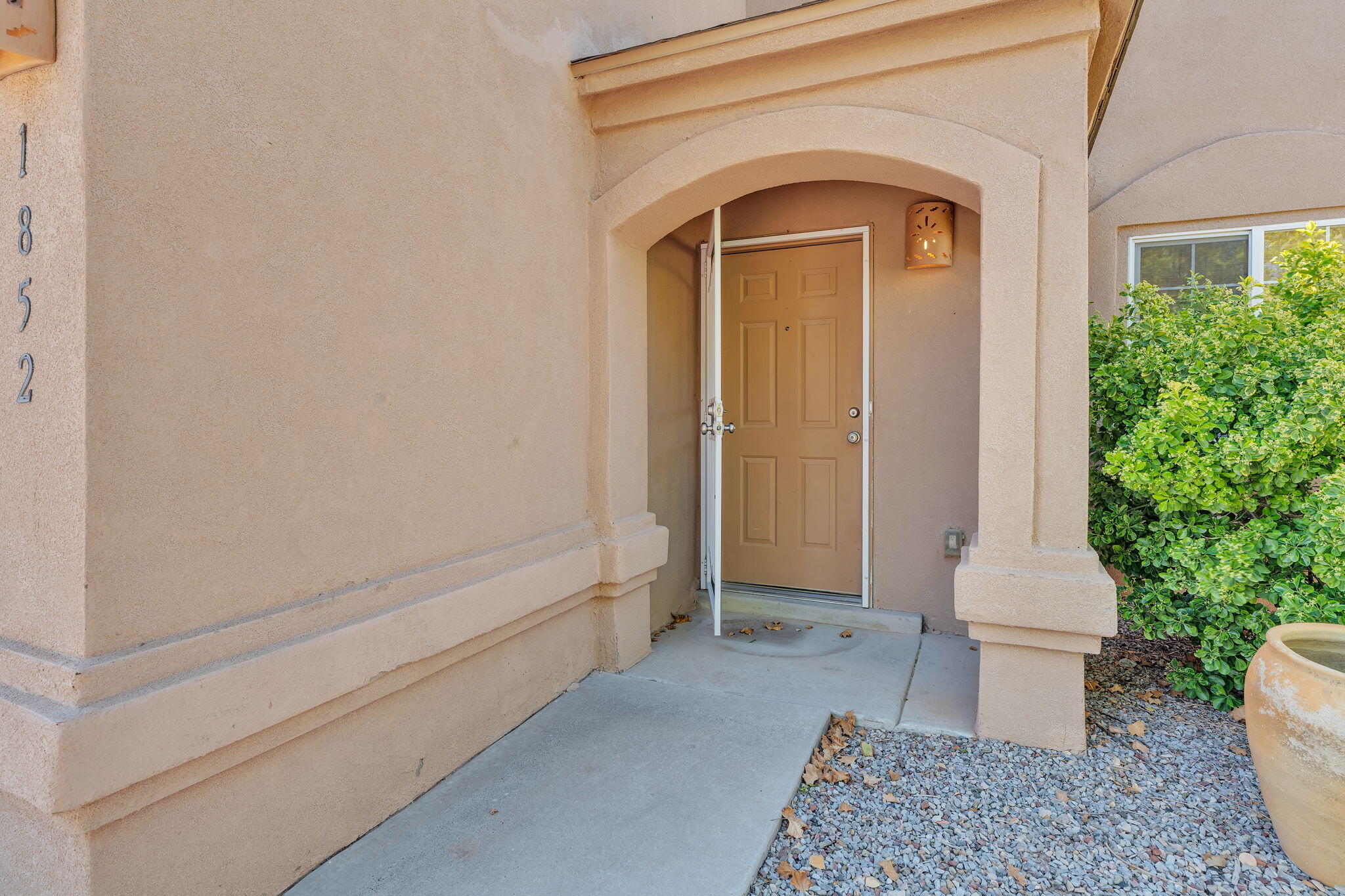 Photo 17 — 1852 Gallinas Road NE