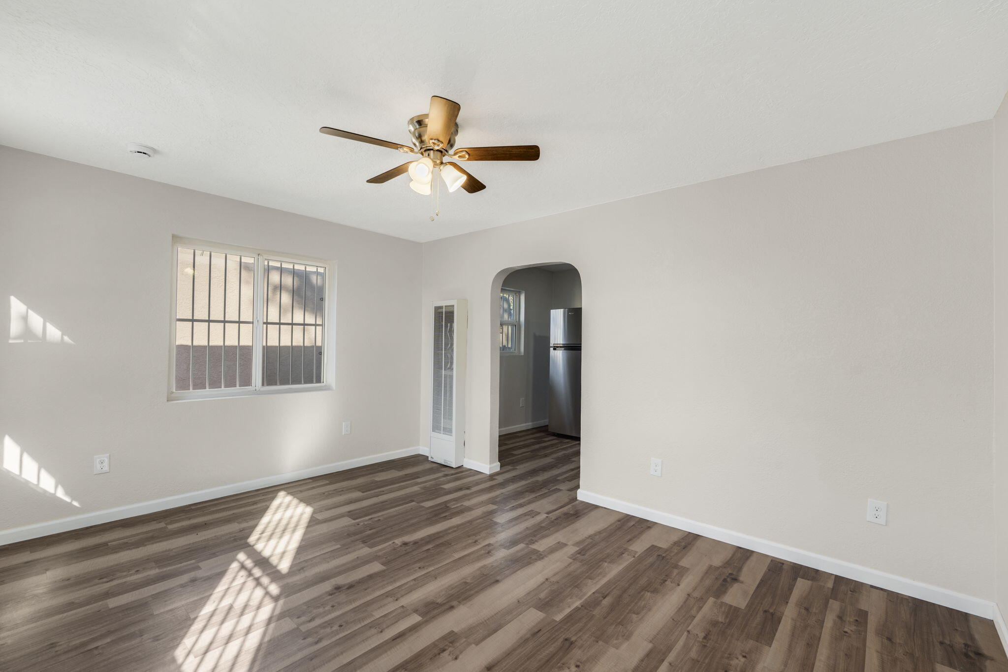 Photo 14 — 425 Fitzgerald Road NW