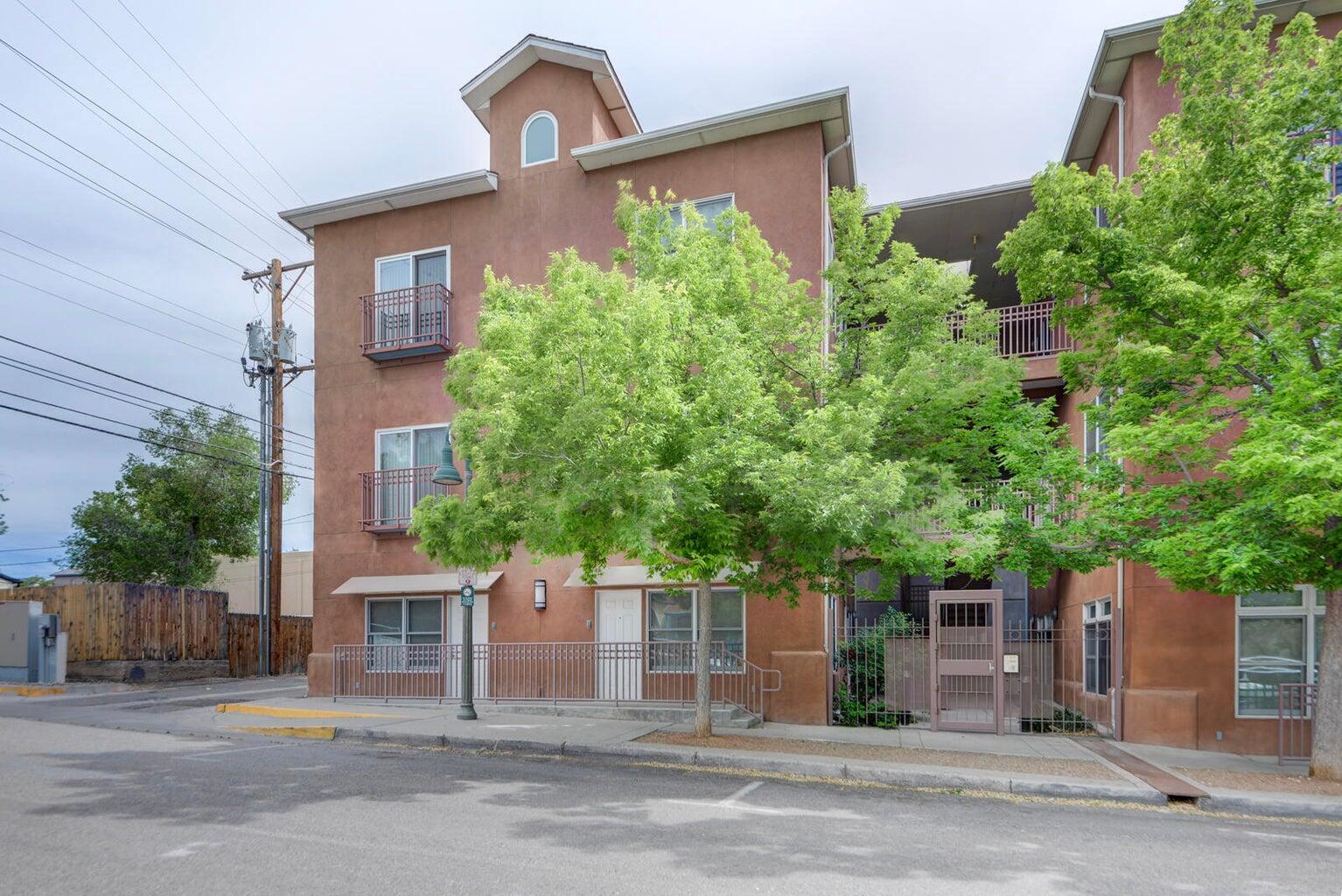 400 Copper Avenue NW APT 106, Albuquerque, NM 87102