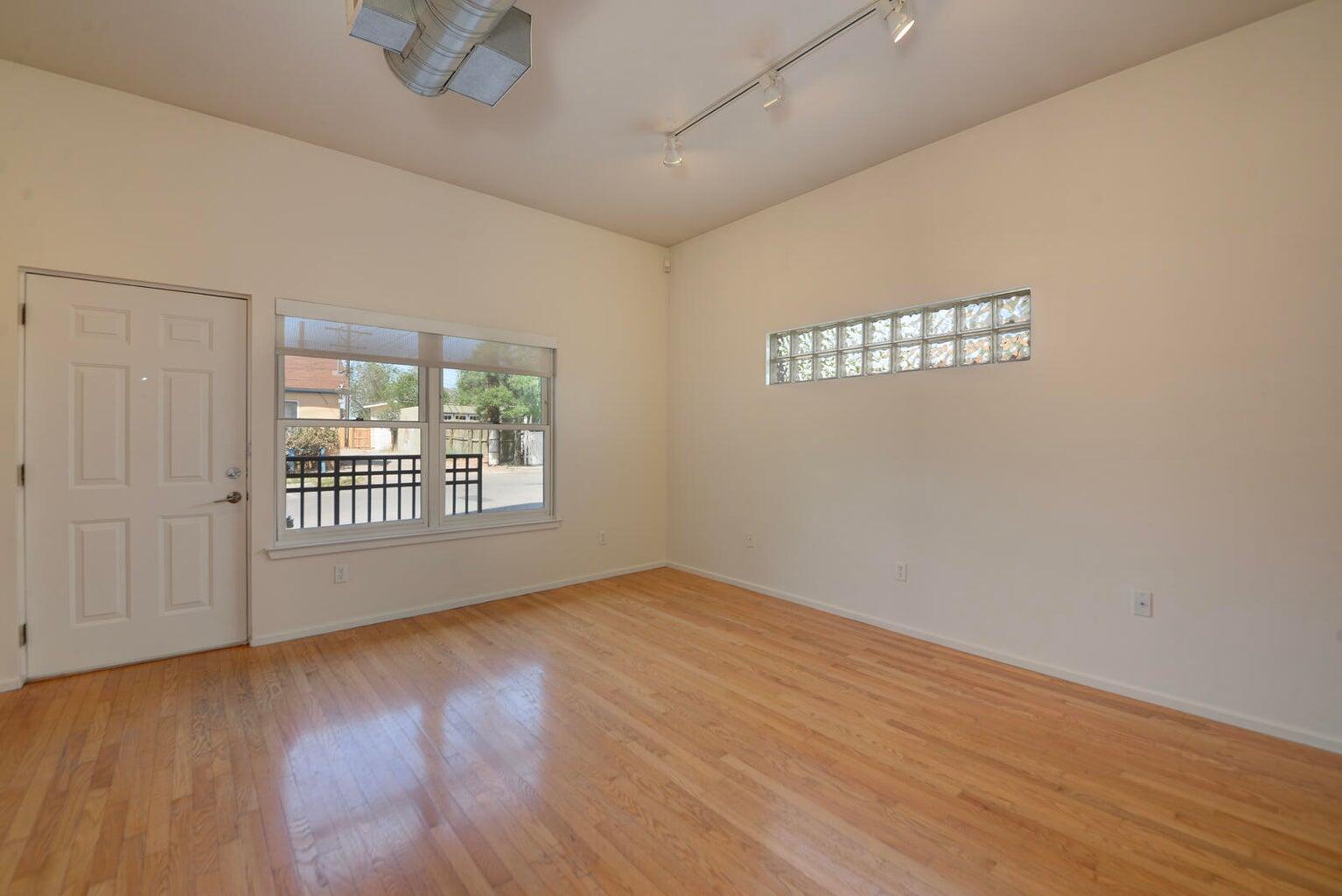 Photo 12 — 400 Copper Avenue NW APT 106