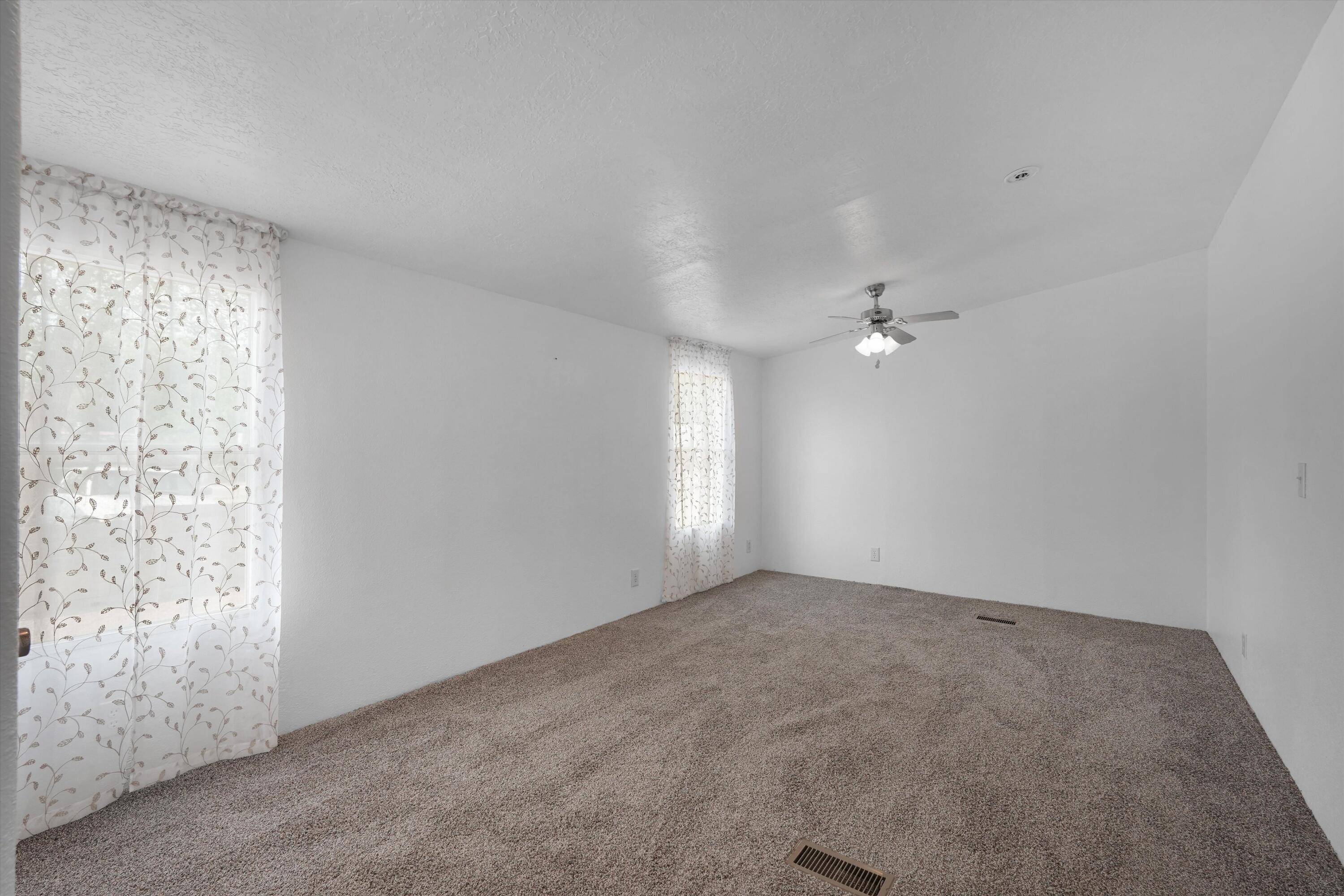 Photo 8 — 2106 Perry Road SW
