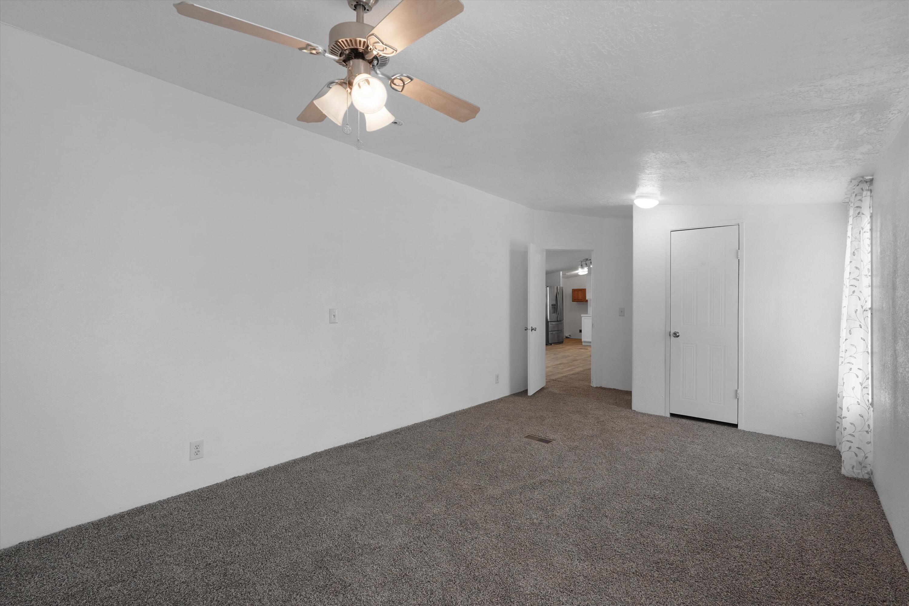 Photo 7 — 2106 Perry Road SW