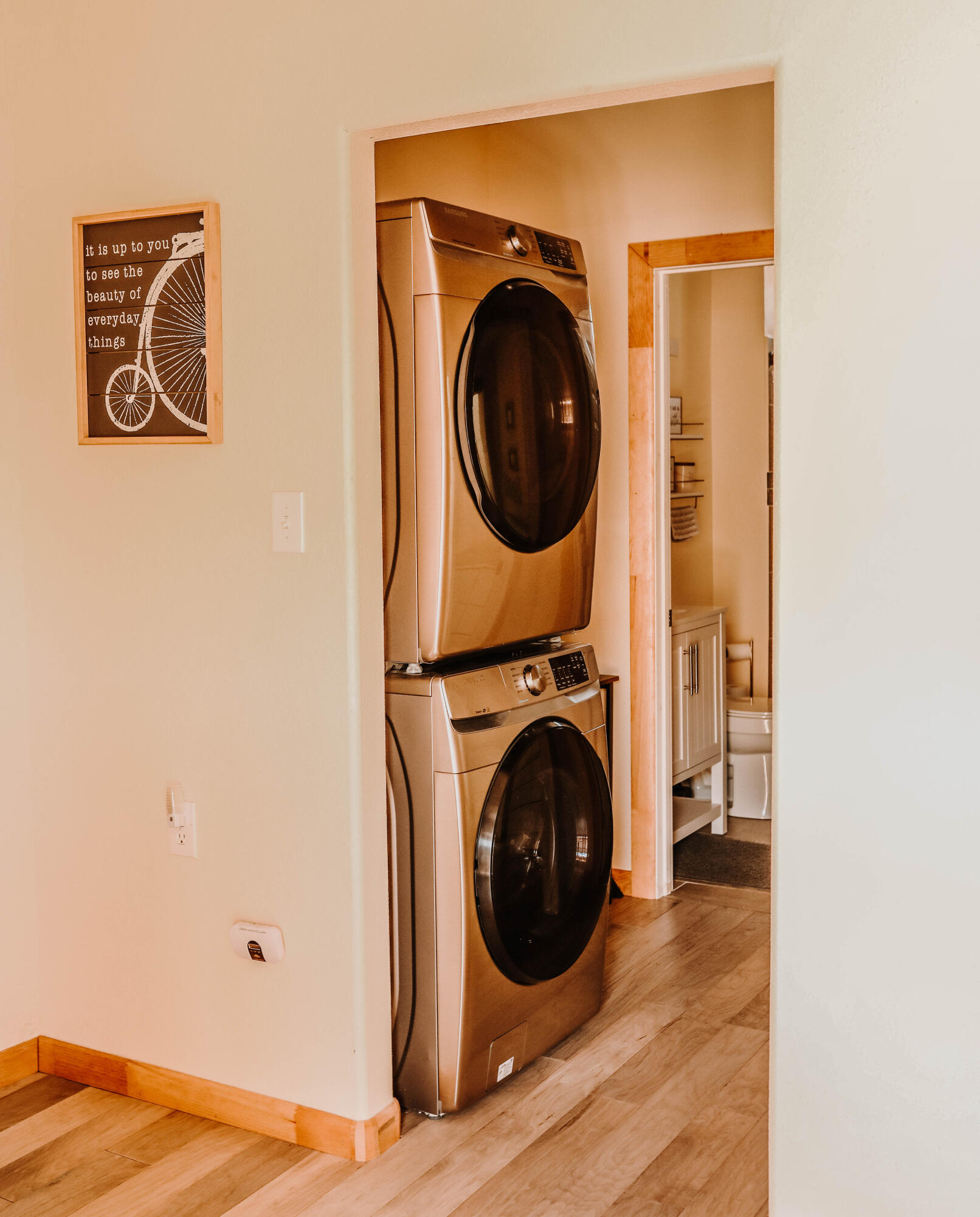 Photo 5 — 515 Marble Avenue NE