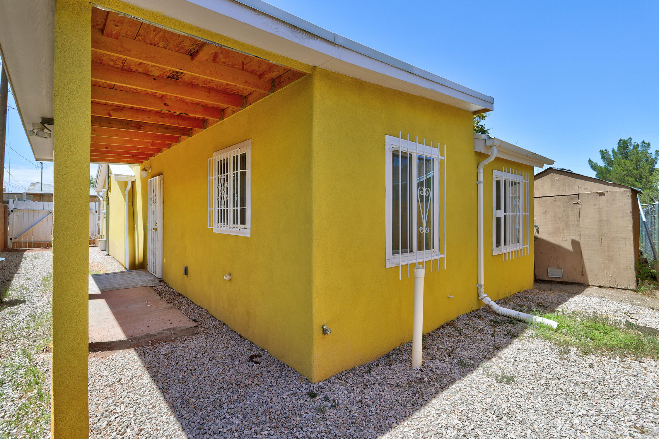 Photo 12 — 515 Marble Avenue NE