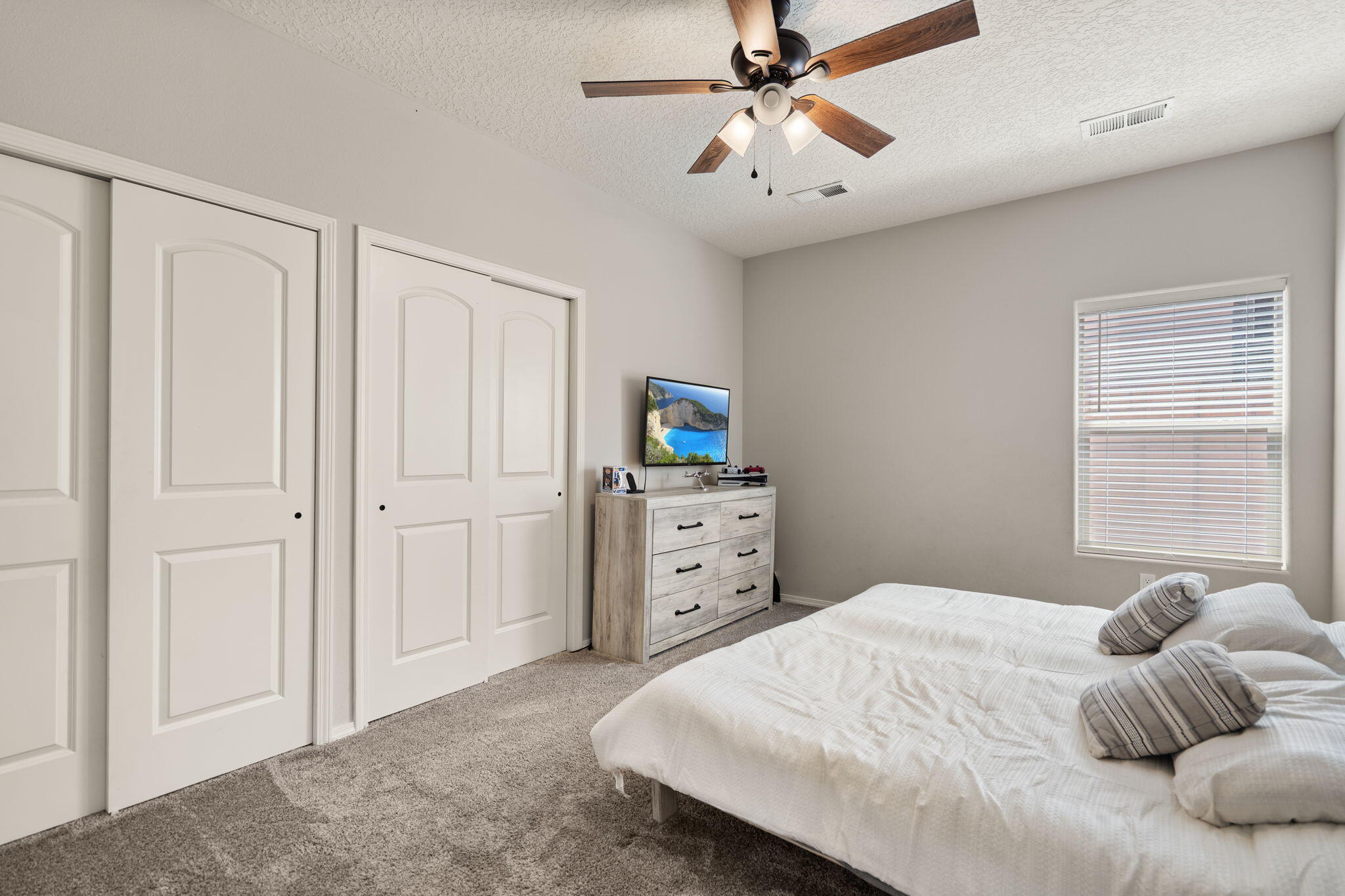 Photo 13 — 940 Firewheel Loop SW