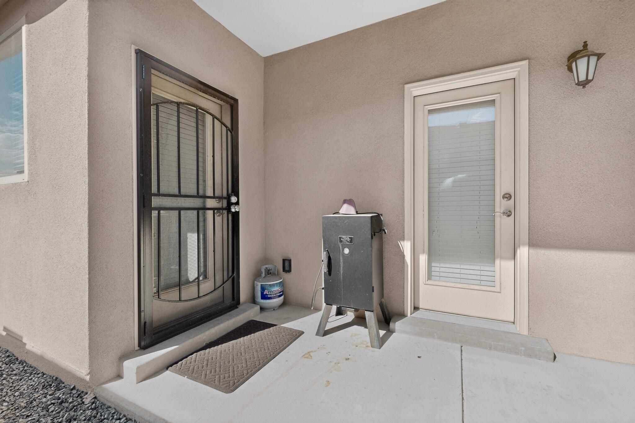 Photo 6 — 5815 Mafraq Avenue NW
