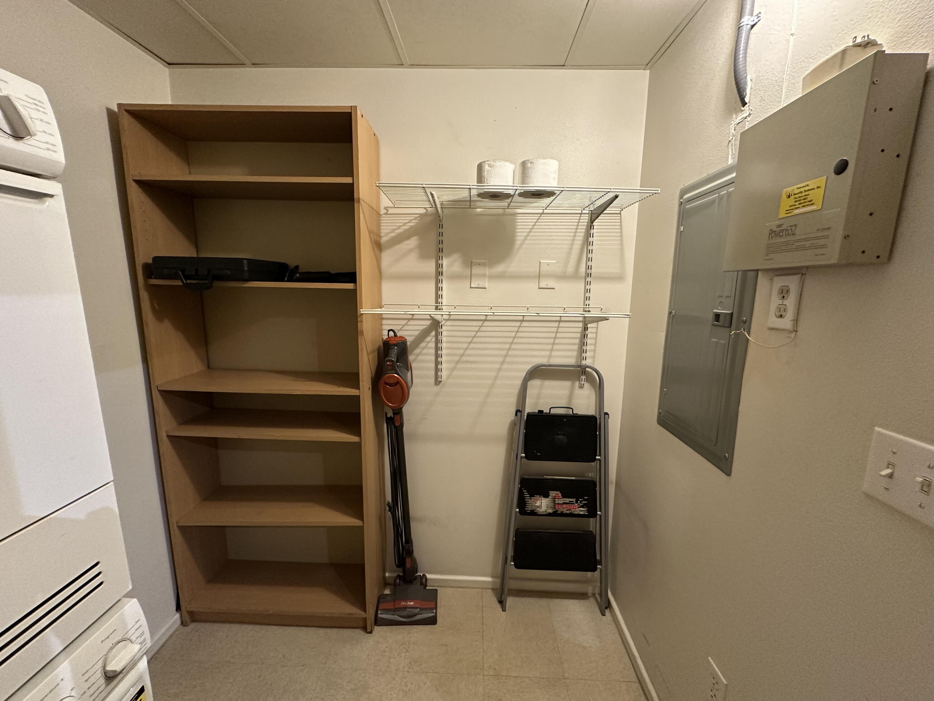 Photo 7 — 400 Copper Avenue NE APT 105