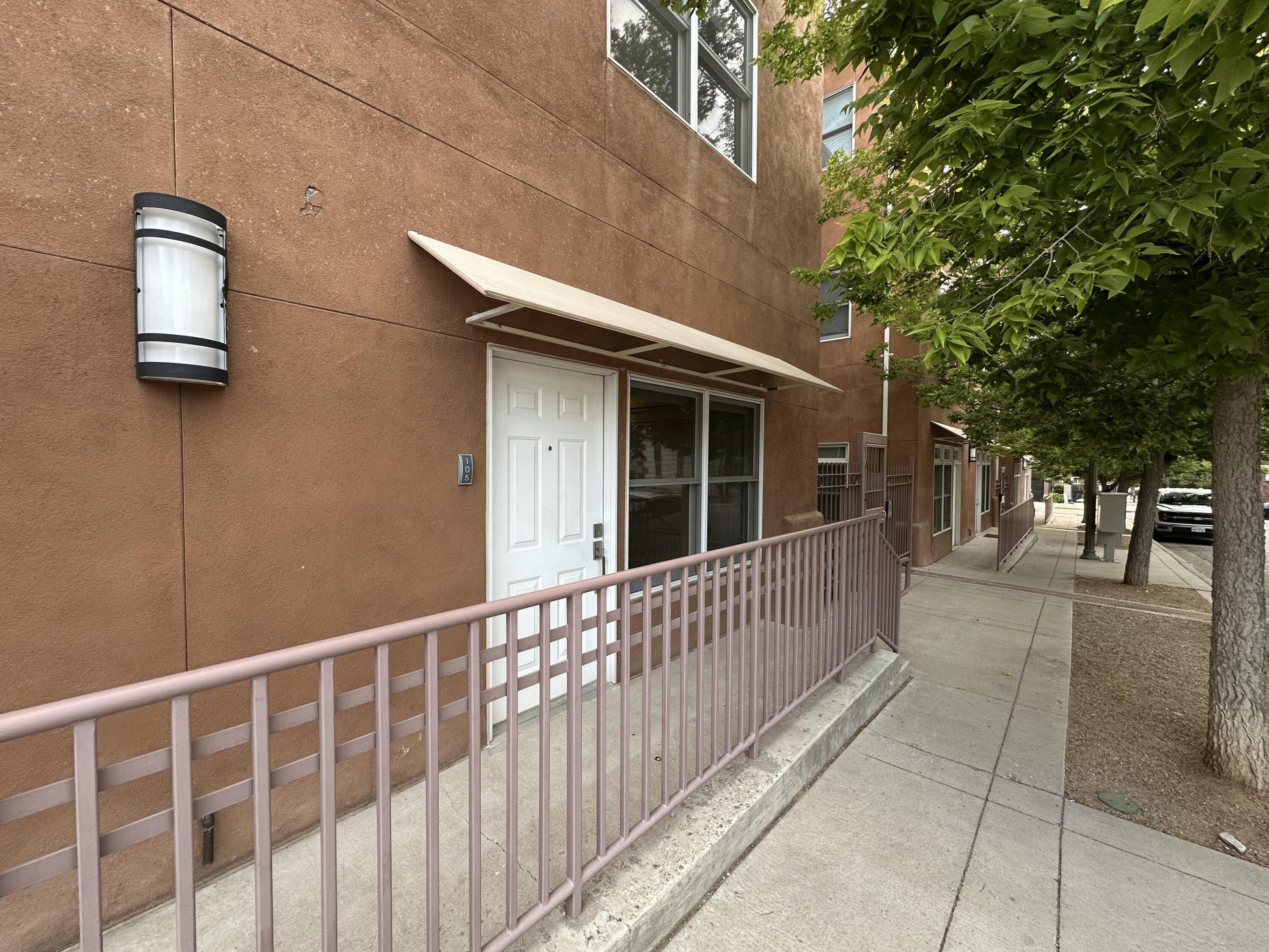 Photo 2 — 400 Copper Avenue NE APT 105