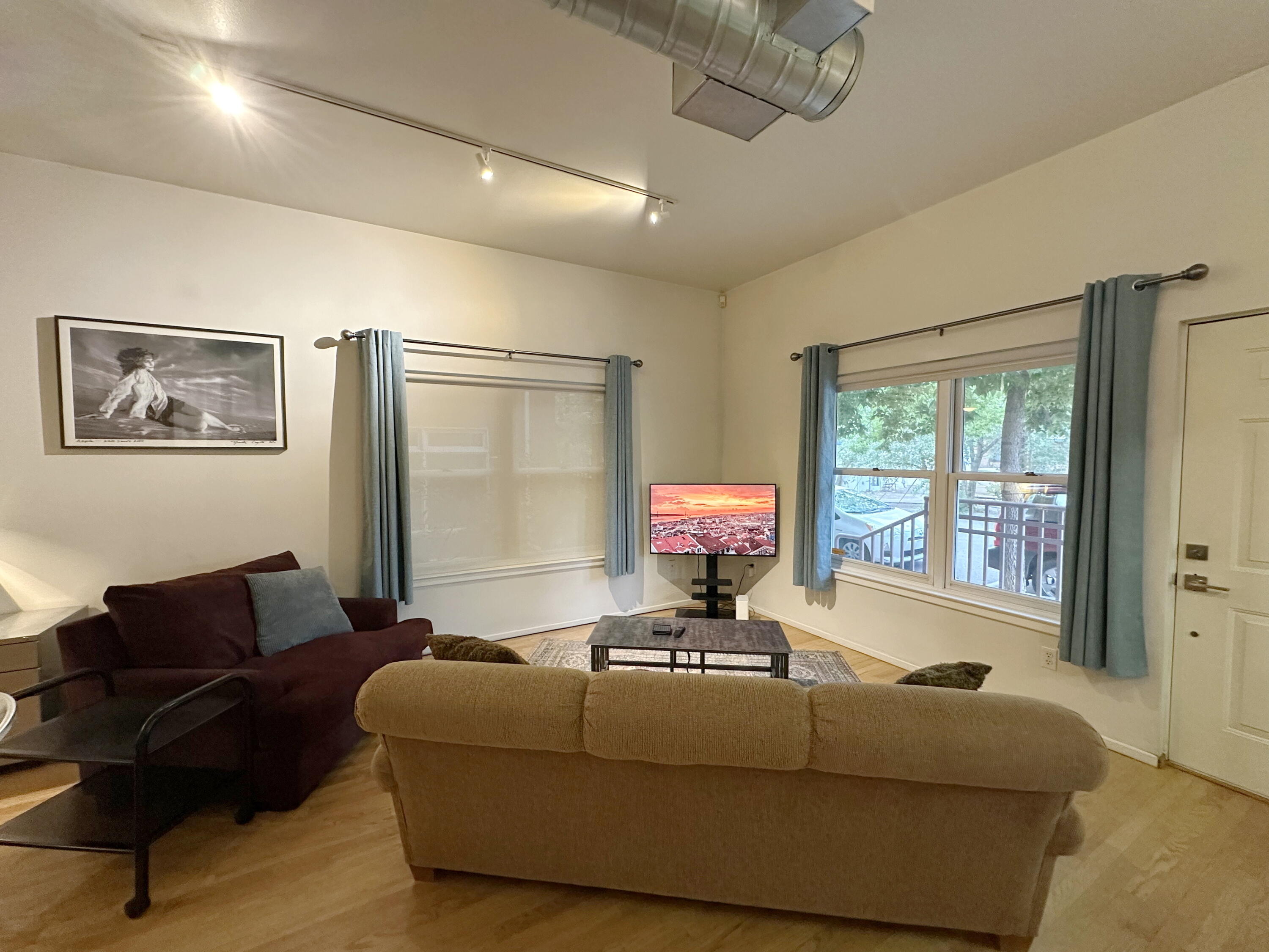Photo 14 — 400 Copper Avenue NE APT 105