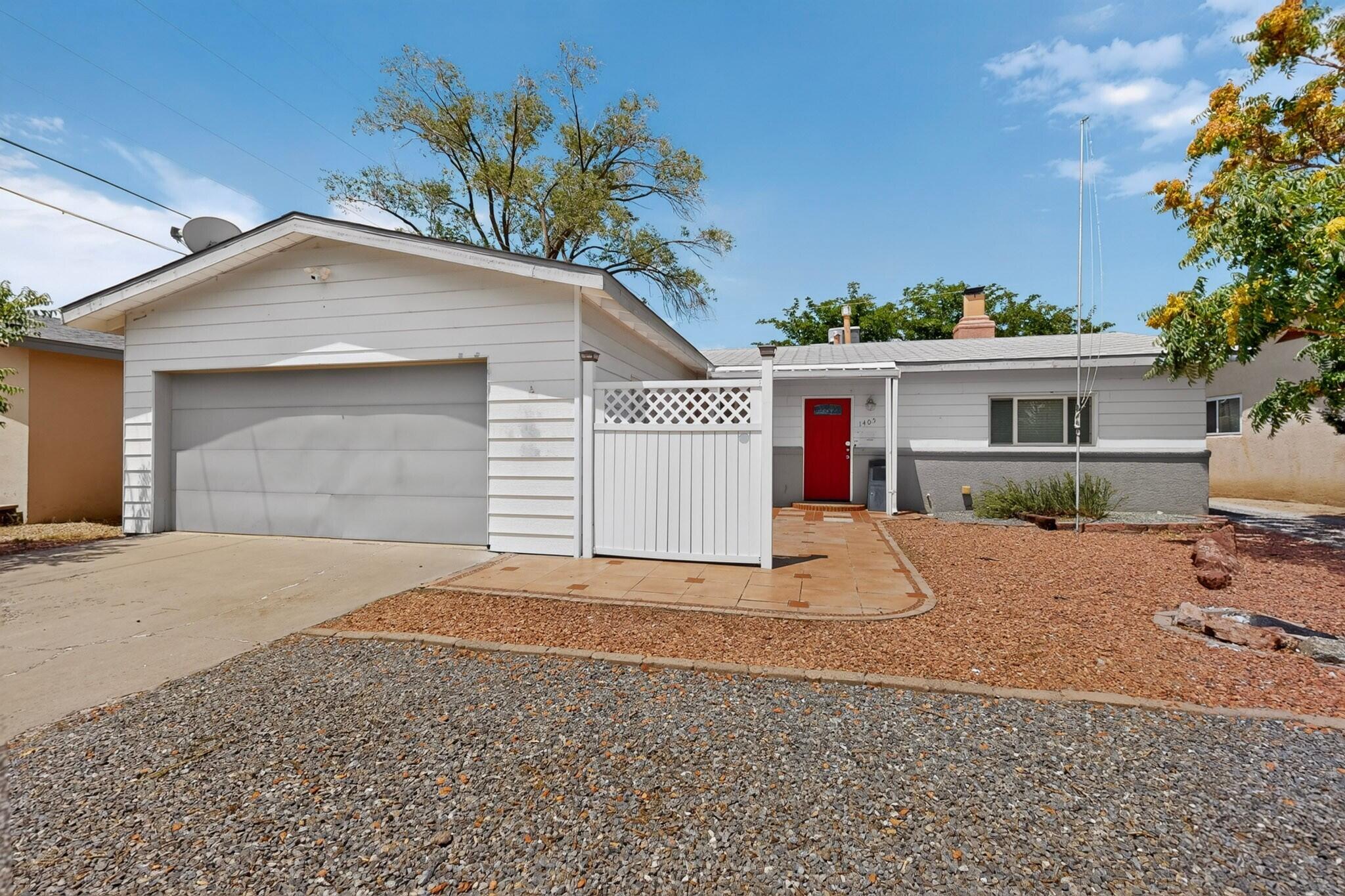 1405 Betts Street NE, Albuquerque, NM 87112