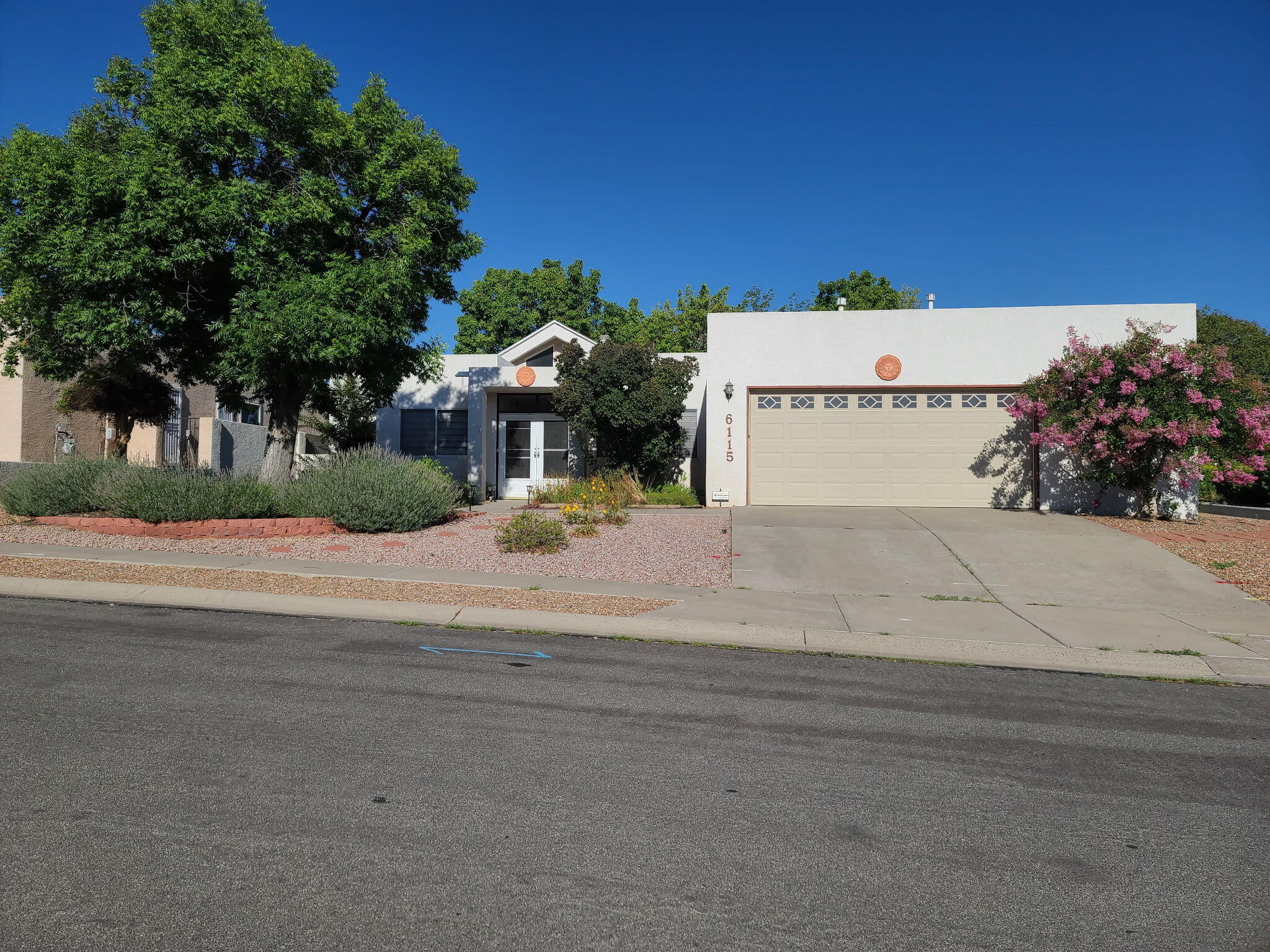6115 Tallsman Drive NW, Albuquerque, NM 87120