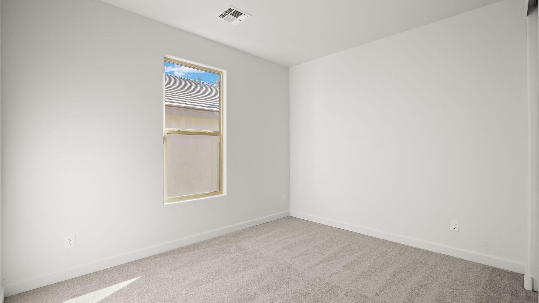 Photo 17 — 2459 Marble Avenue NE