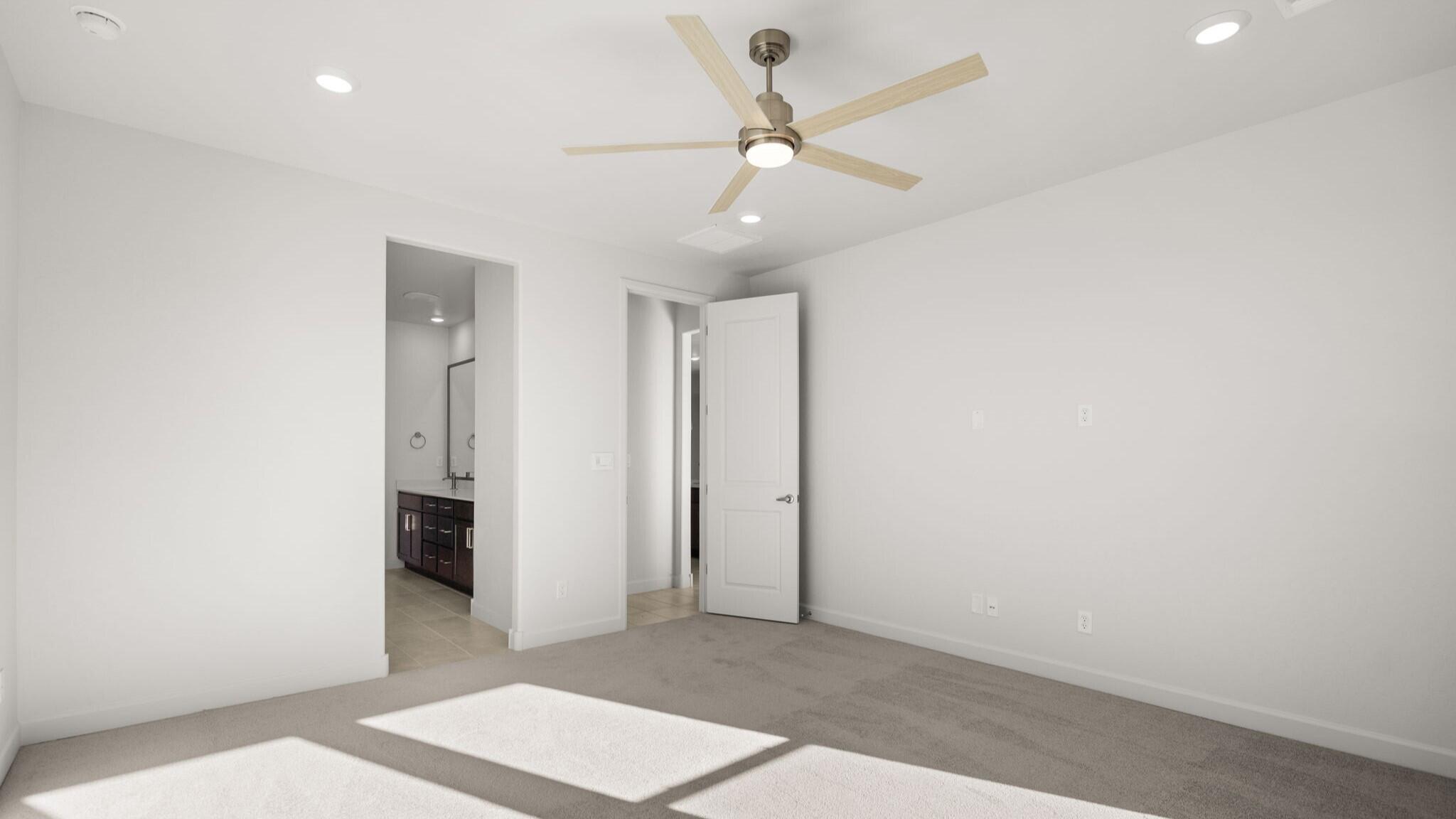 Photo 4 — 2459 Marble Avenue NE