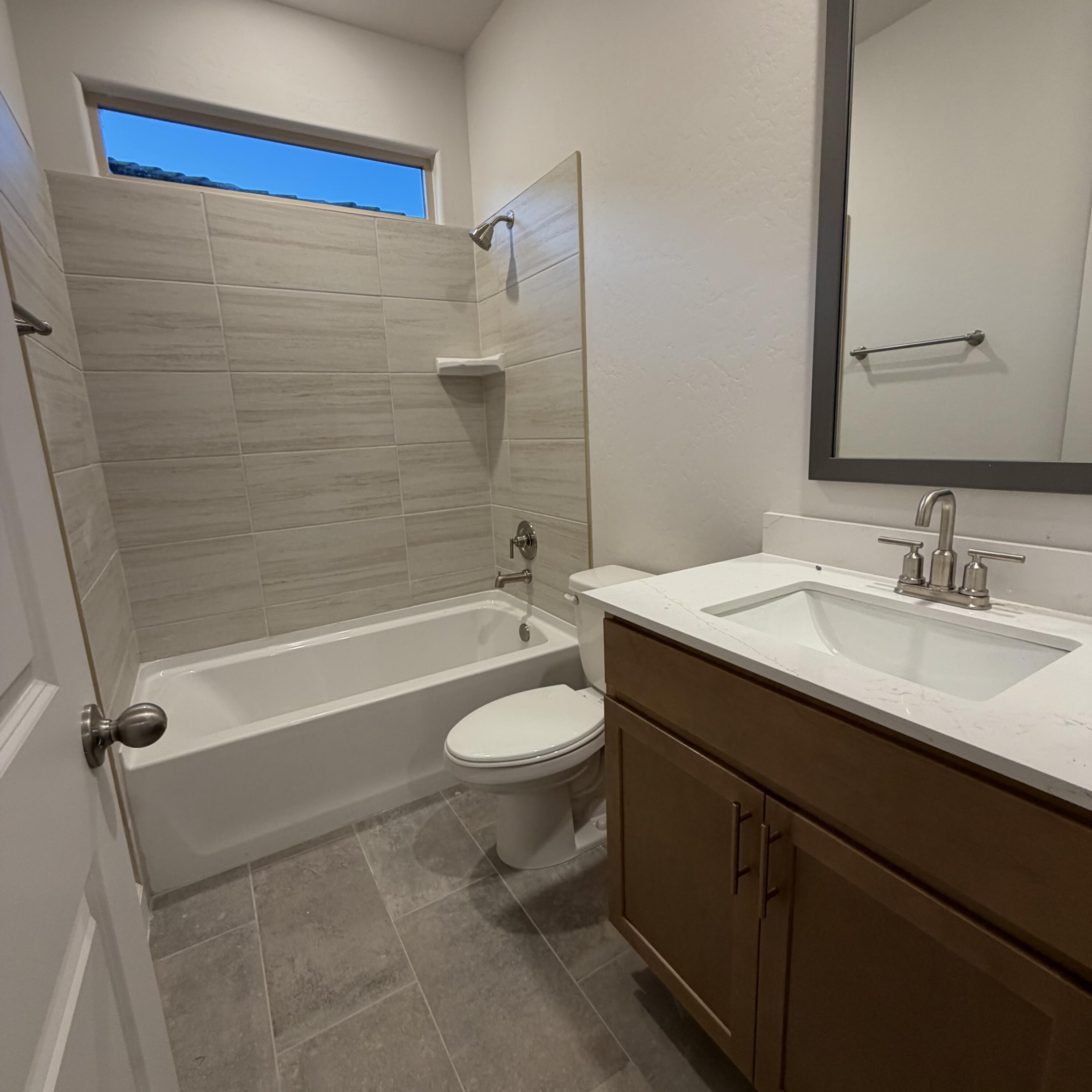Photo 17 — 2452 Marble Avenue NE