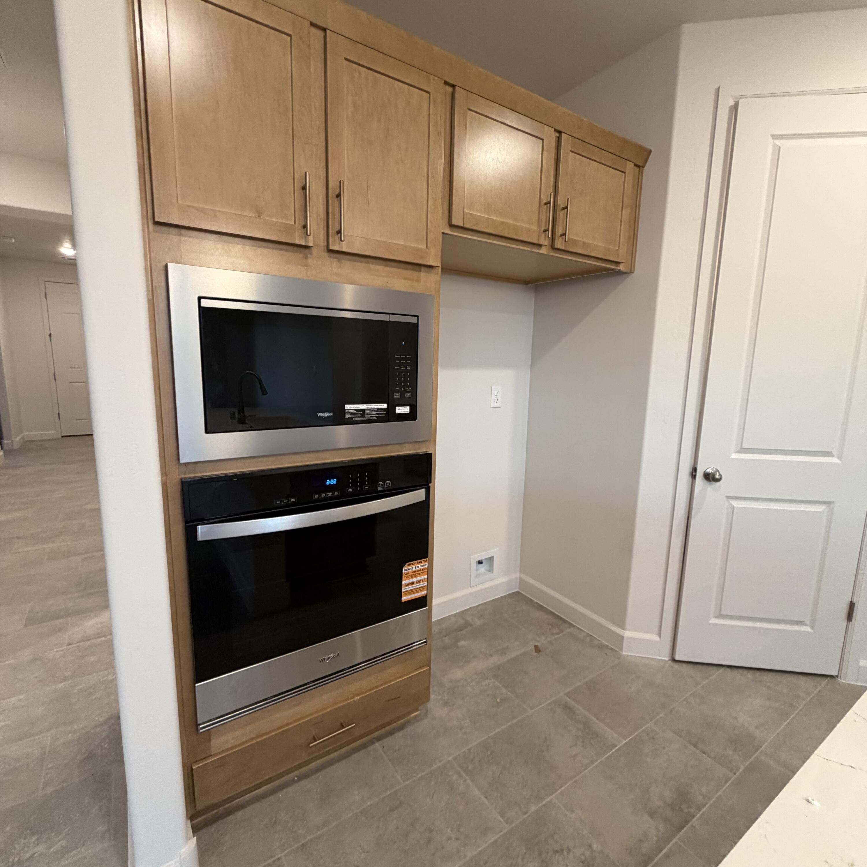 Photo 12 — 2452 Marble Avenue NE