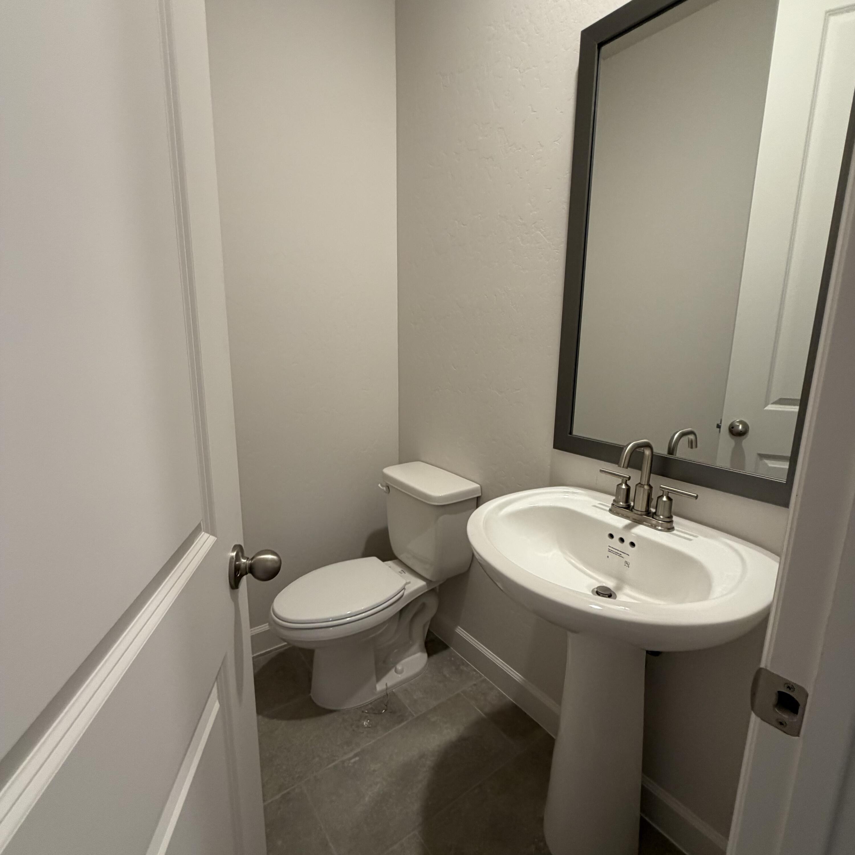 Photo 4 — 2452 Marble Avenue NE