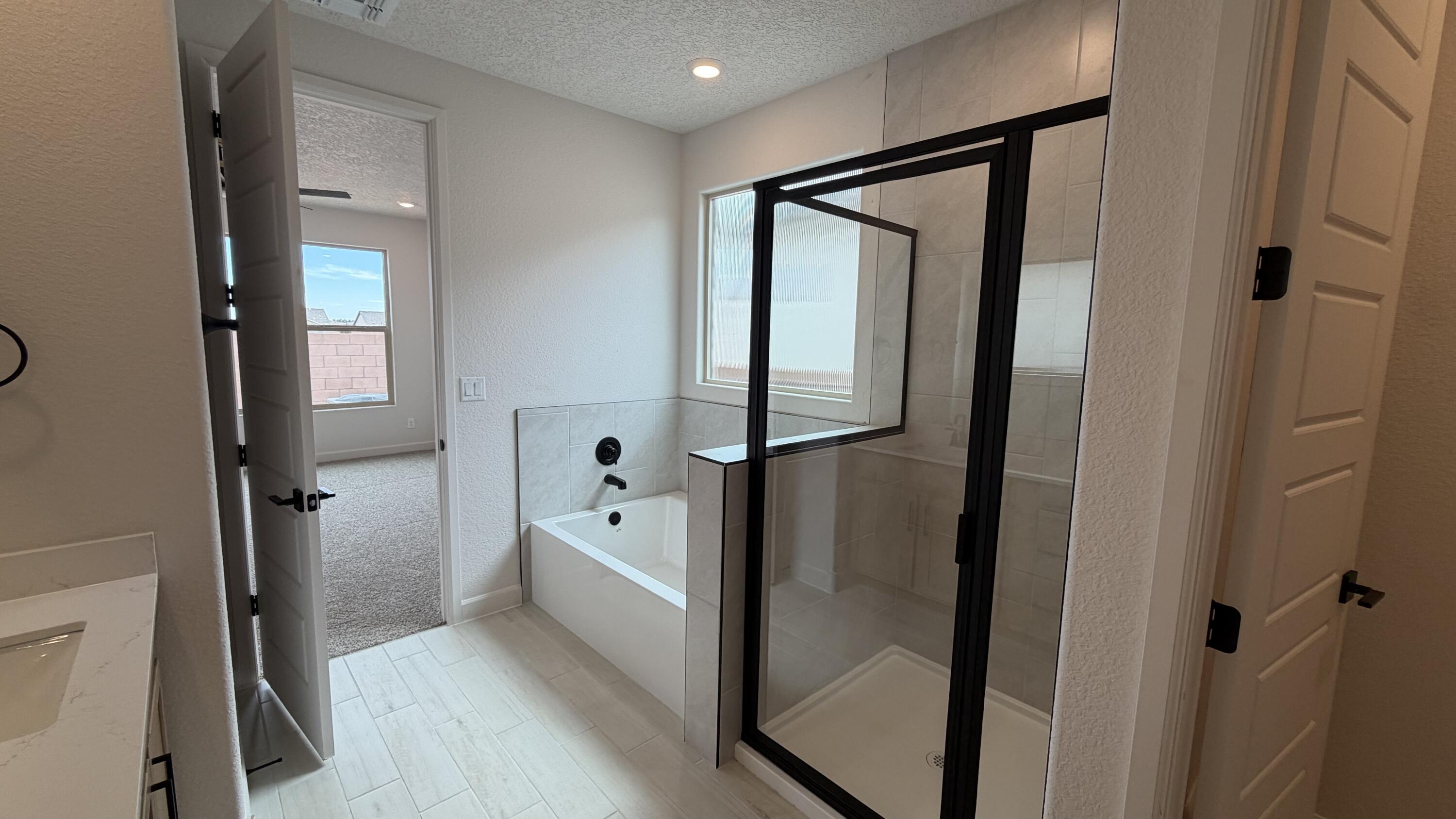 Photo 20 — 2452 Marble Avenue NE