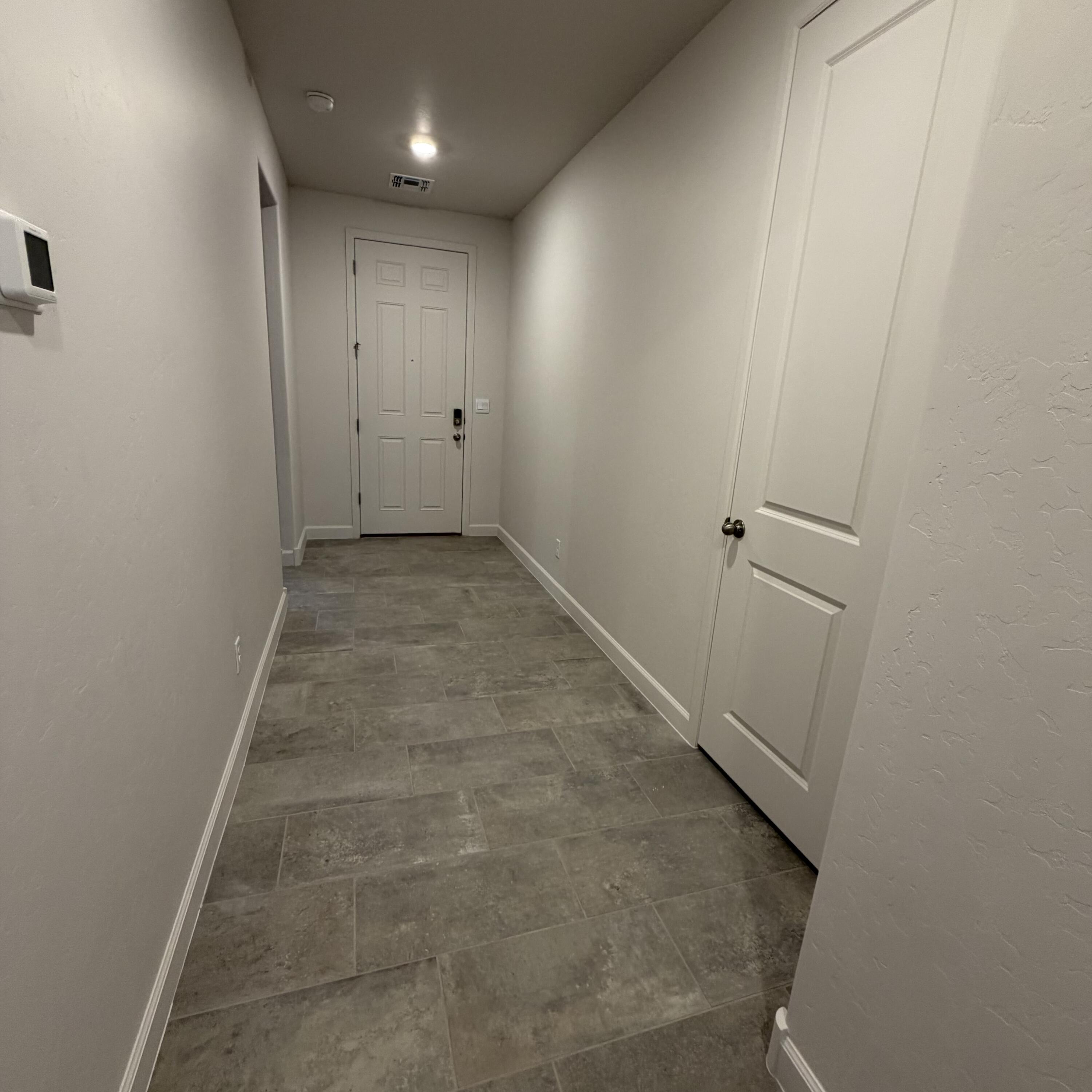 Photo 19 — 2452 Marble Avenue NE