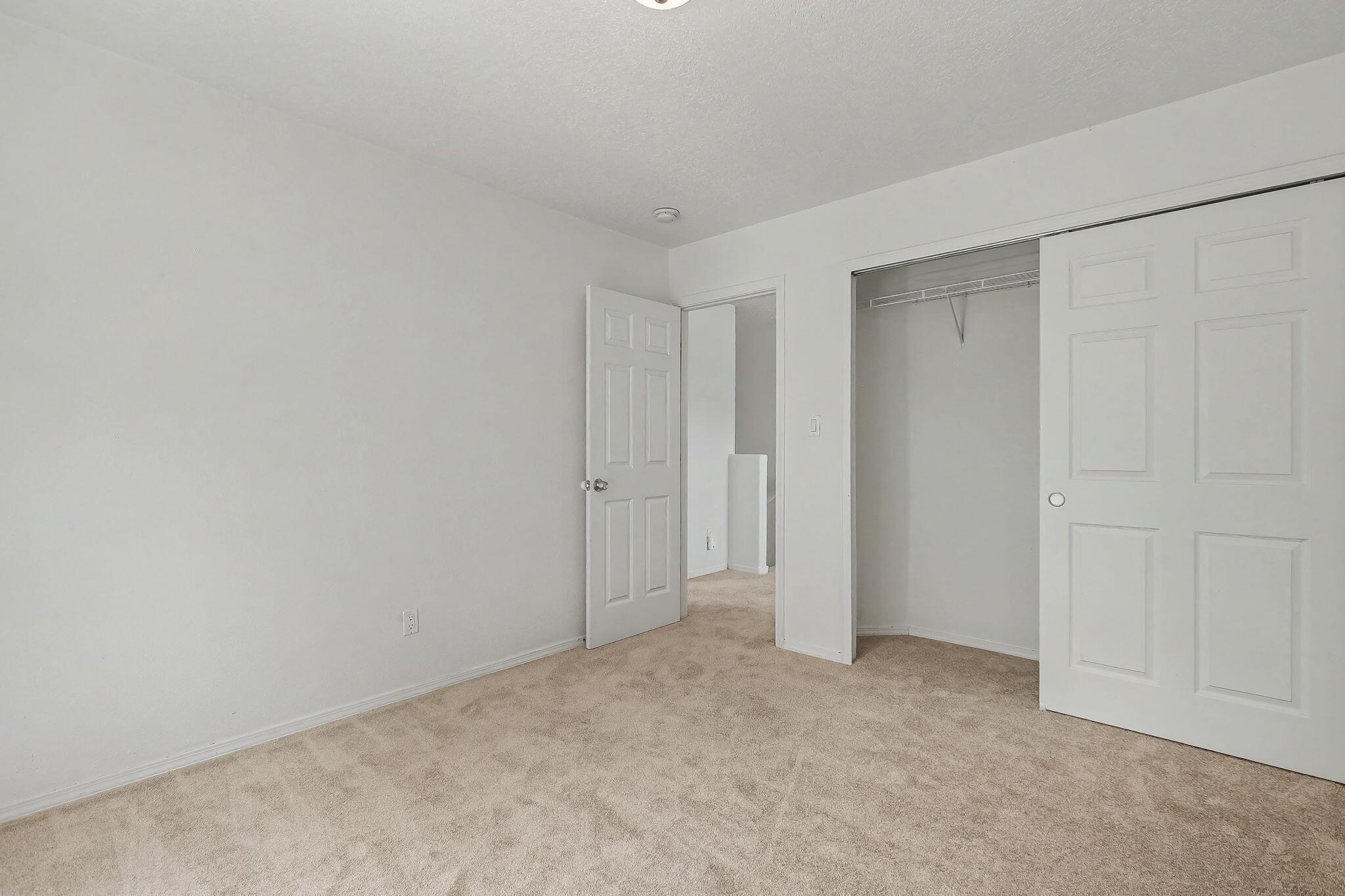 Photo 9 — 10849 Pizzo Drive NW