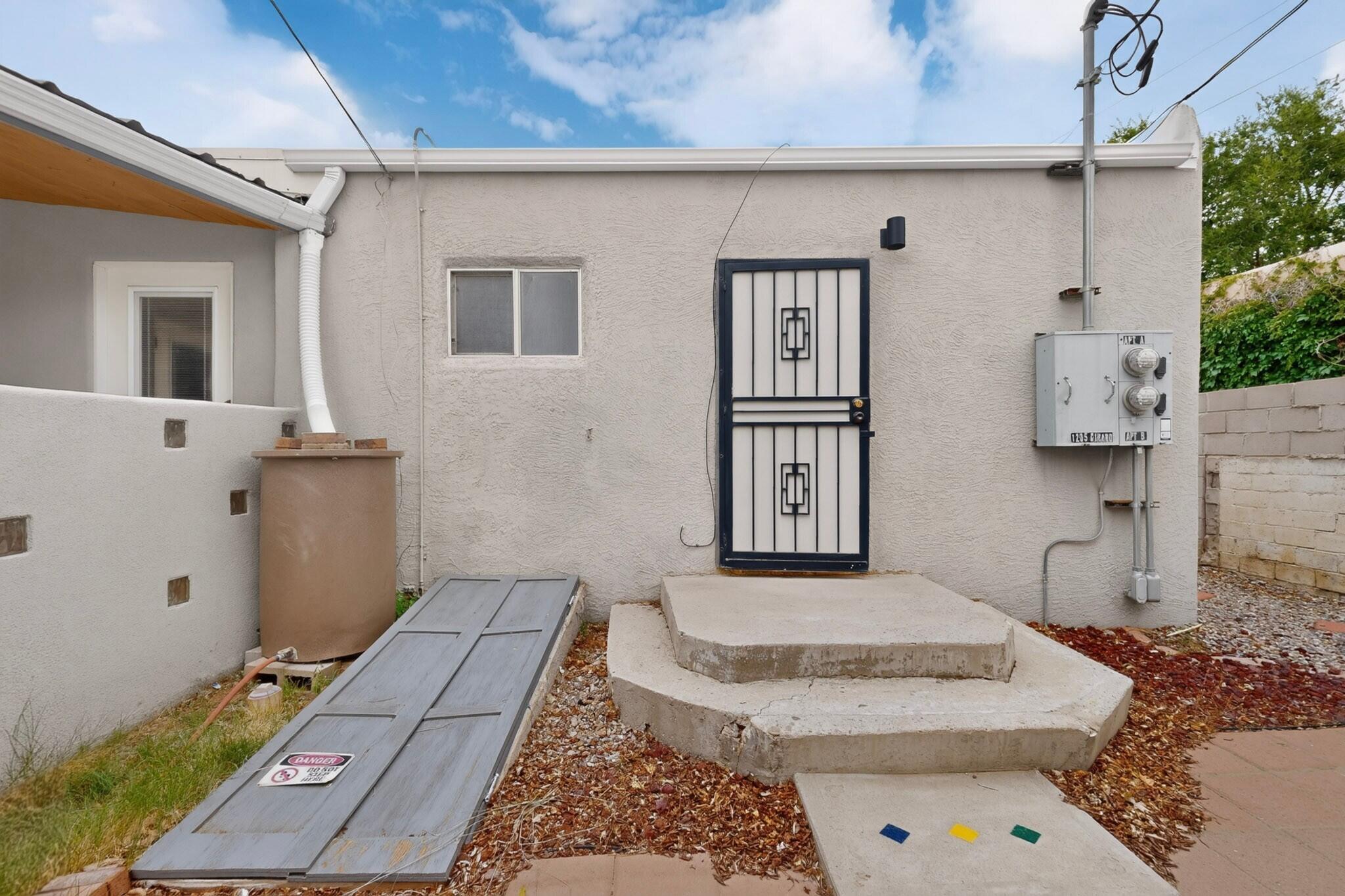 Photo 13 — 1205 Girard Boulevard NE