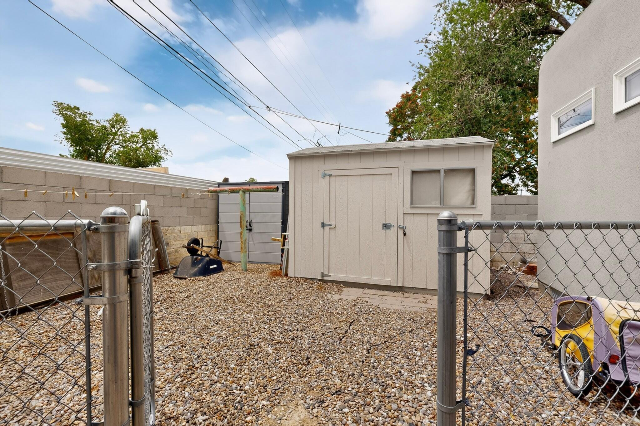Photo 9 — 1205 Girard Boulevard NE