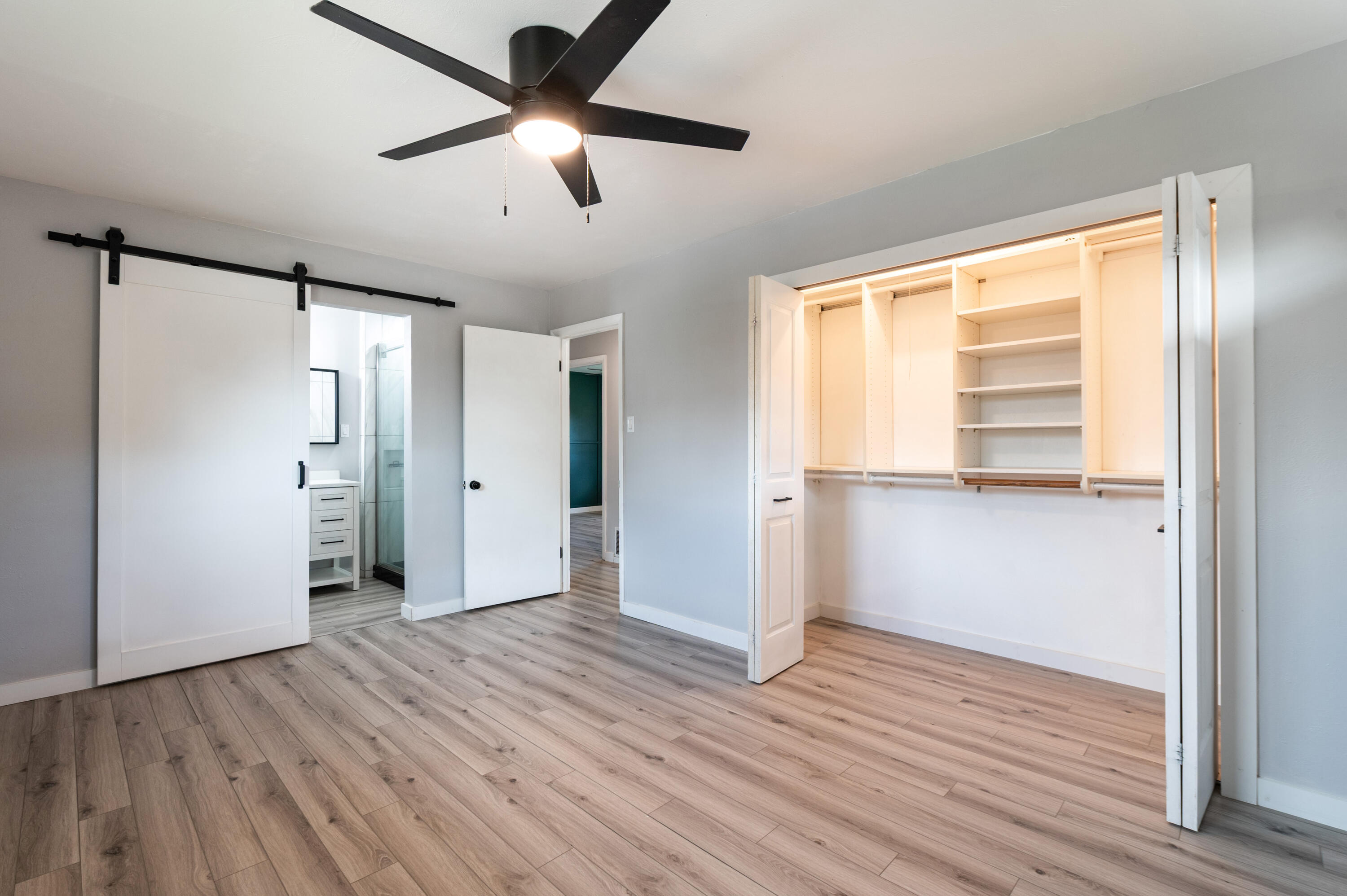 Photo 17 — 3413 Florida Street NE