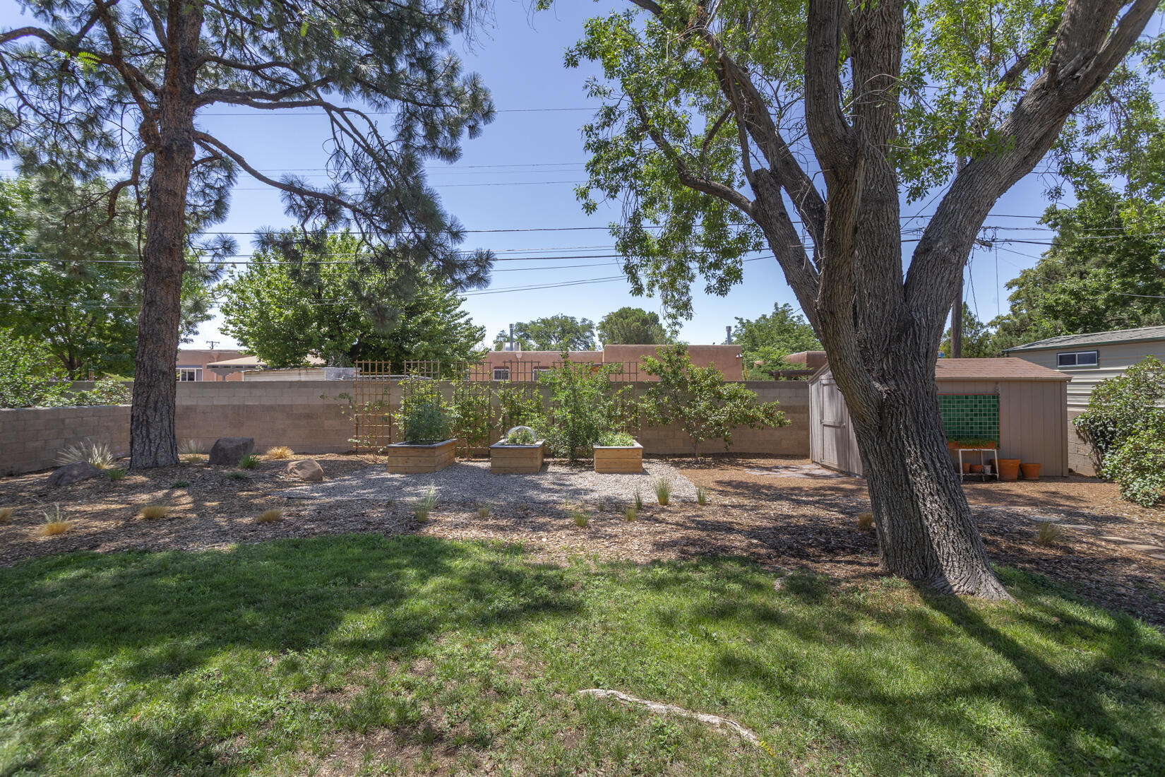 Photo 10 — 3504 Calle Del Ranchero NE