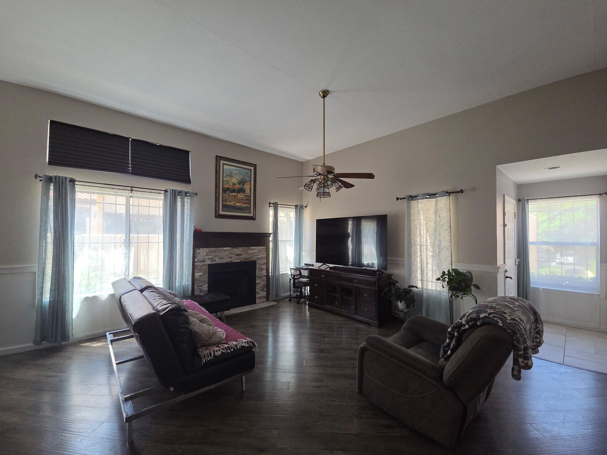 Photo 7 — 10253 Las Casitas Court NE