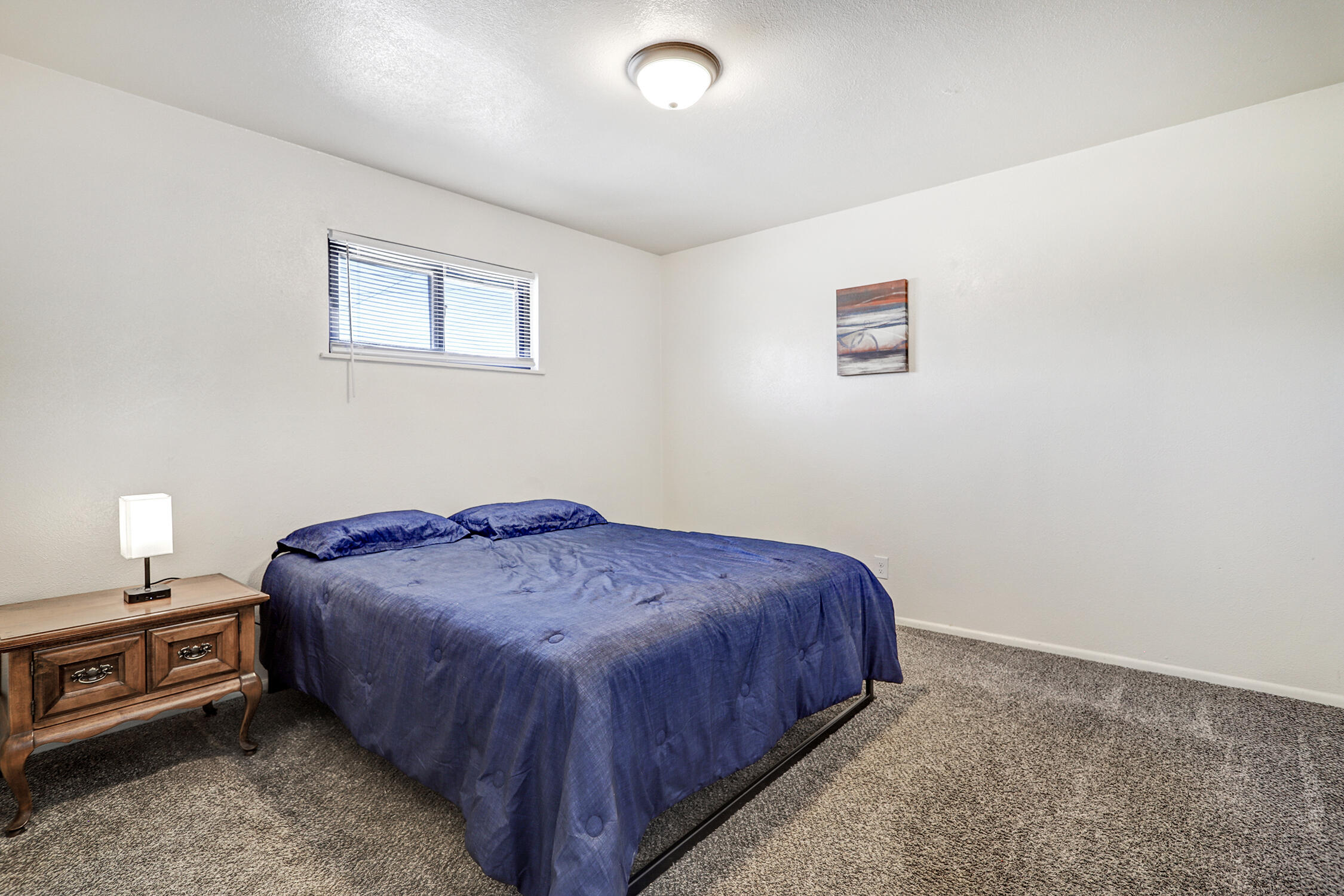 Photo 7 — 321 Wayne Road NW