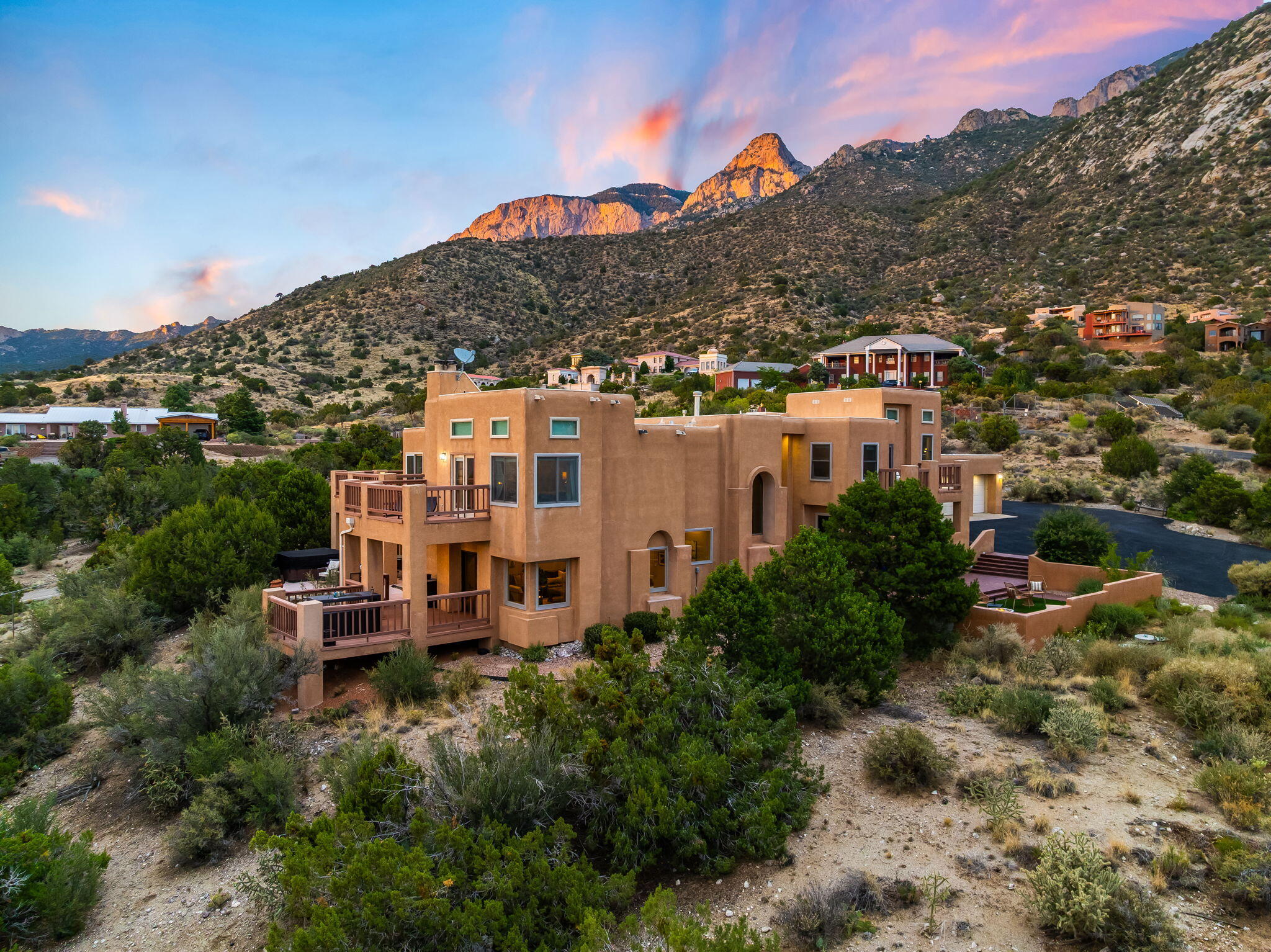 Photo 4 — 18 Tierra Monte Drive NE