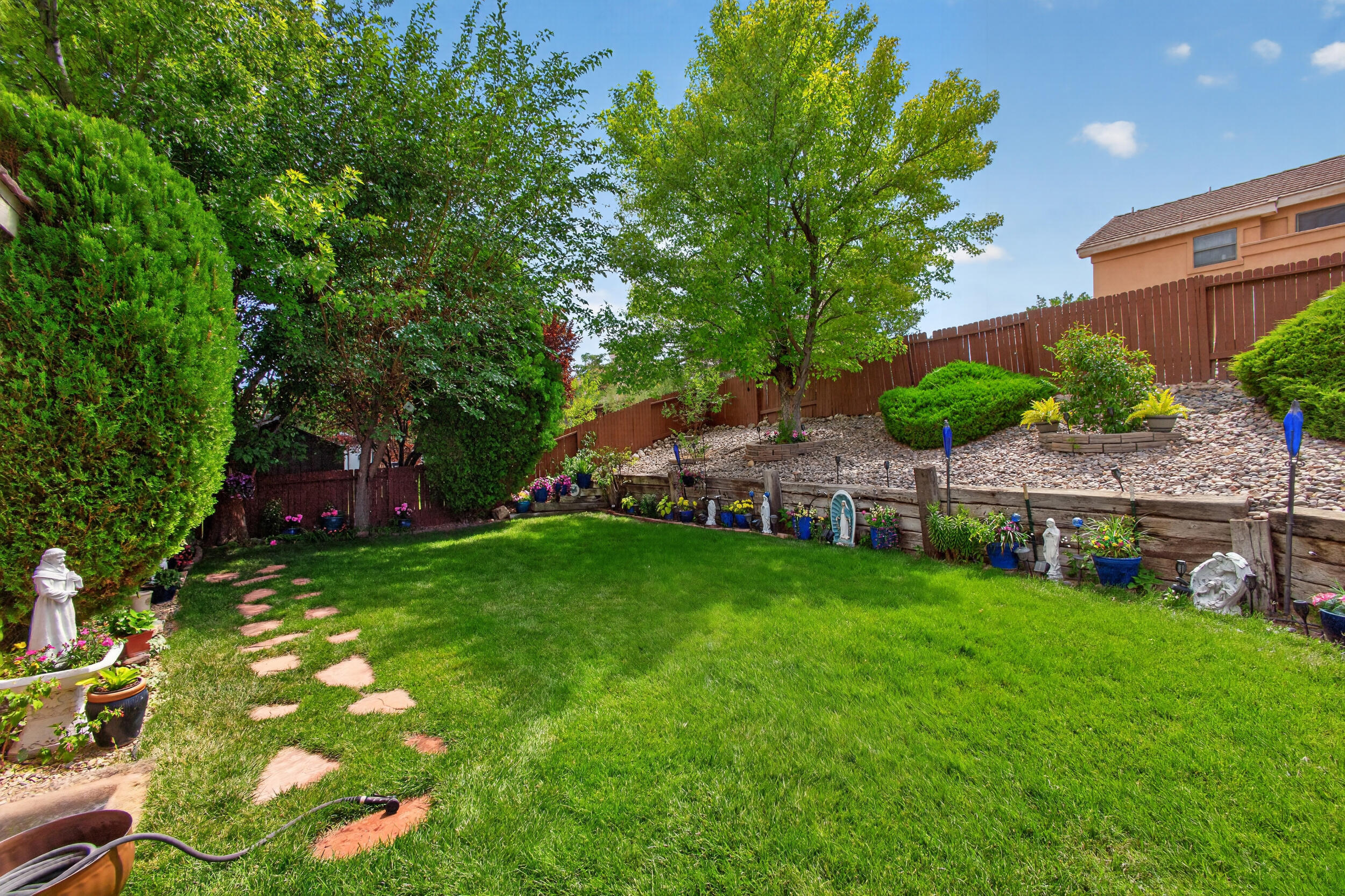 Photo 14 — 7605 Sunrose Drive NW
