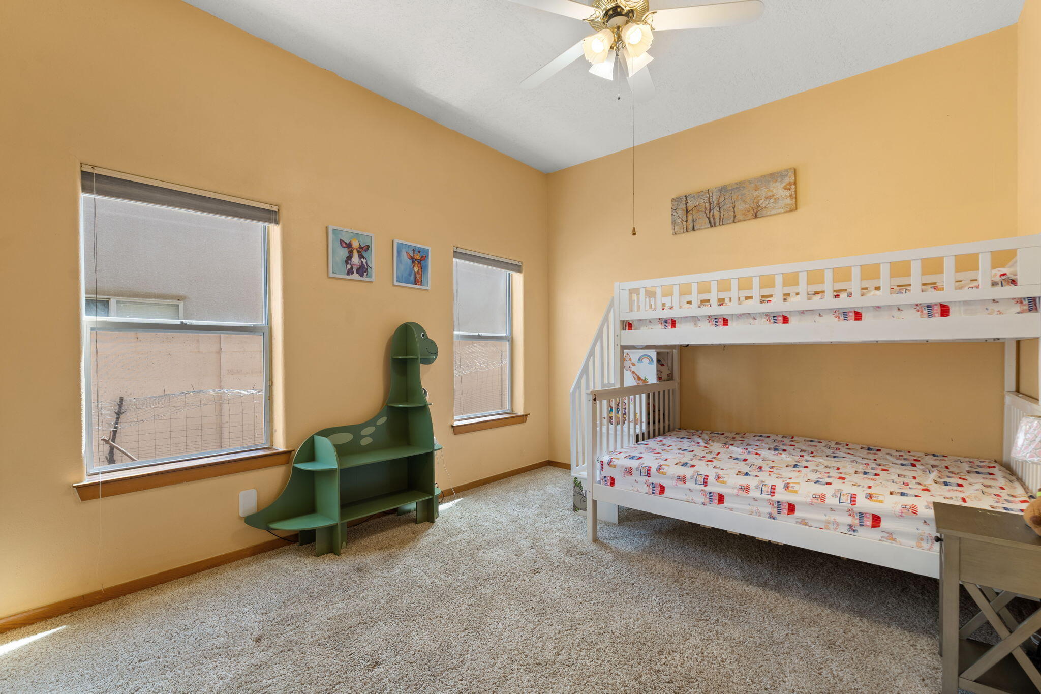 Photo 20 — 8405 Petaluma Drive NE