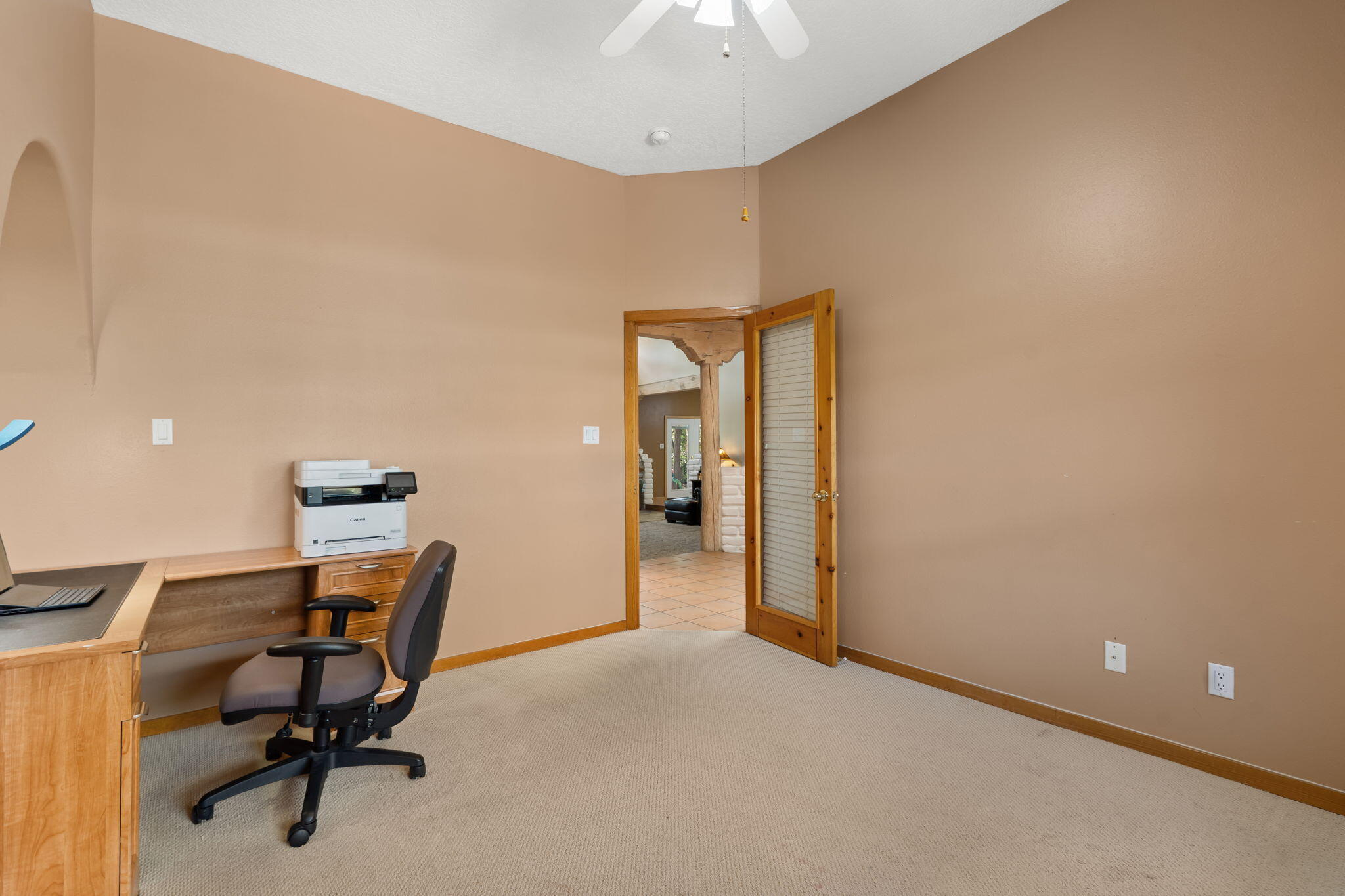 Photo 17 — 8405 Petaluma Drive NE