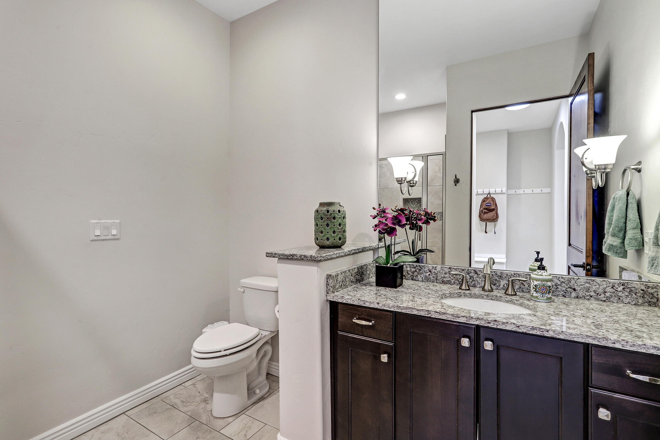 Photo 17 — 7700 Merissa Lane NE