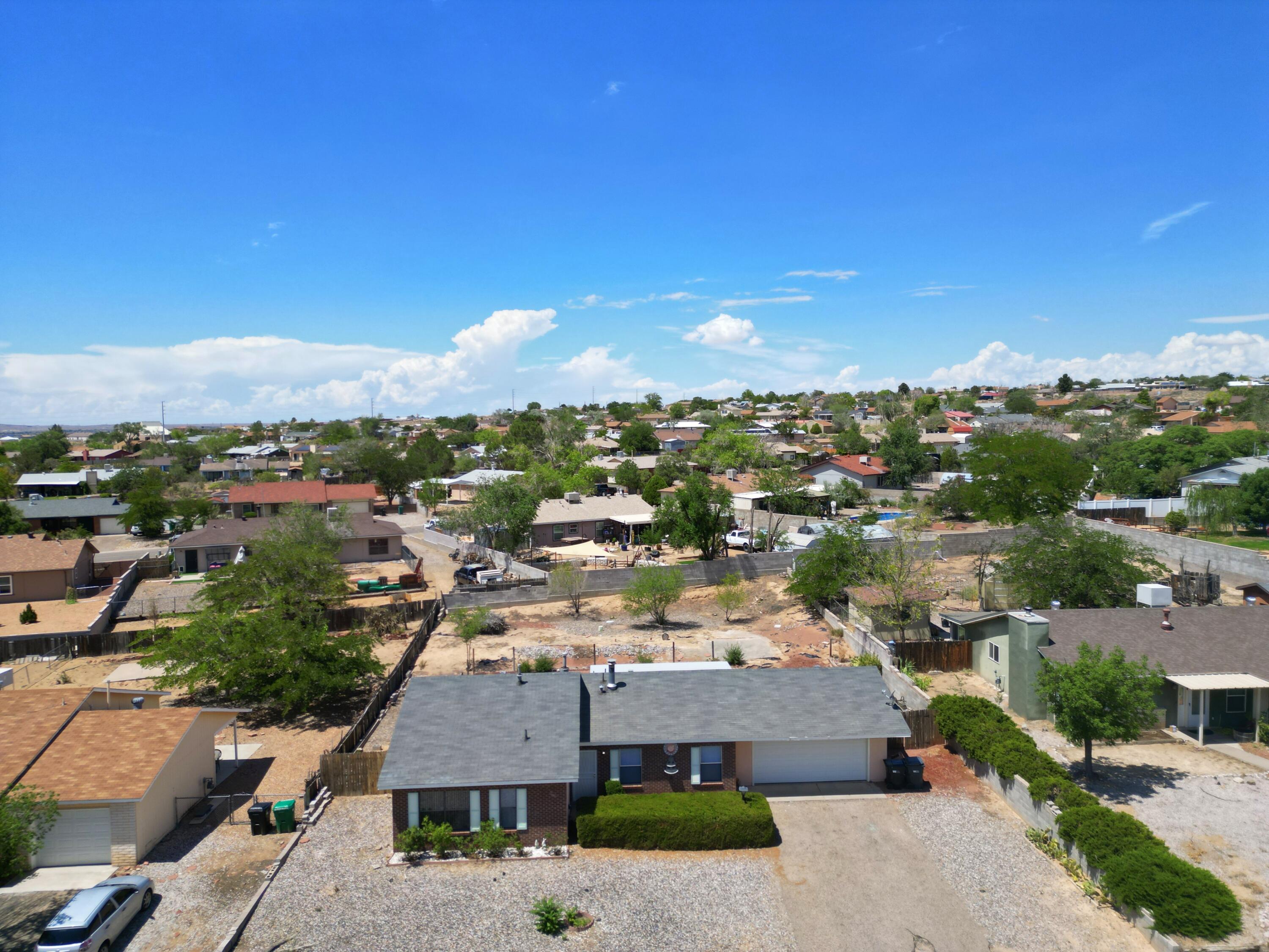 Photo 10 — 774 Zuni Road SE
