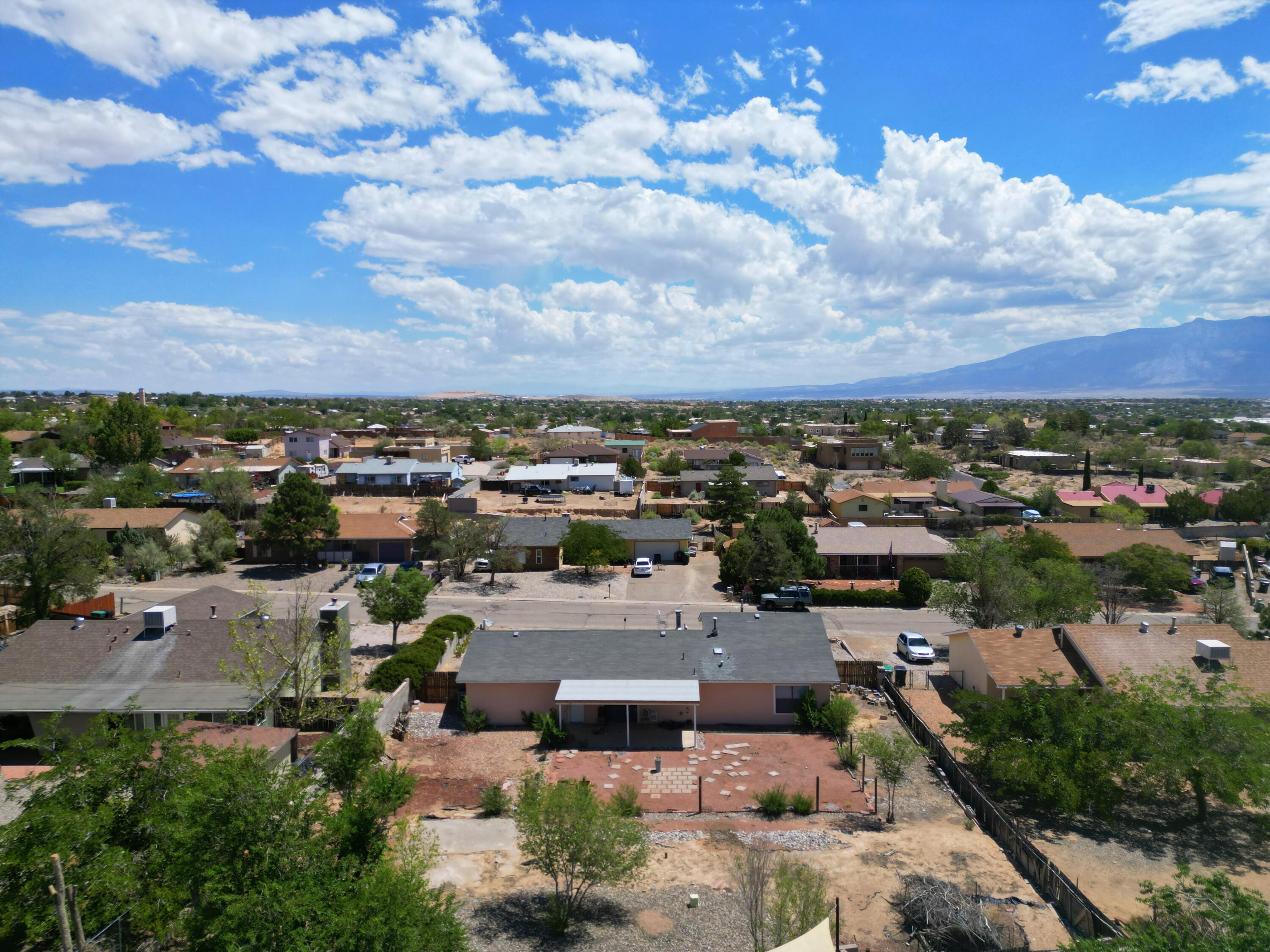 Photo 11 — 774 Zuni Road SE