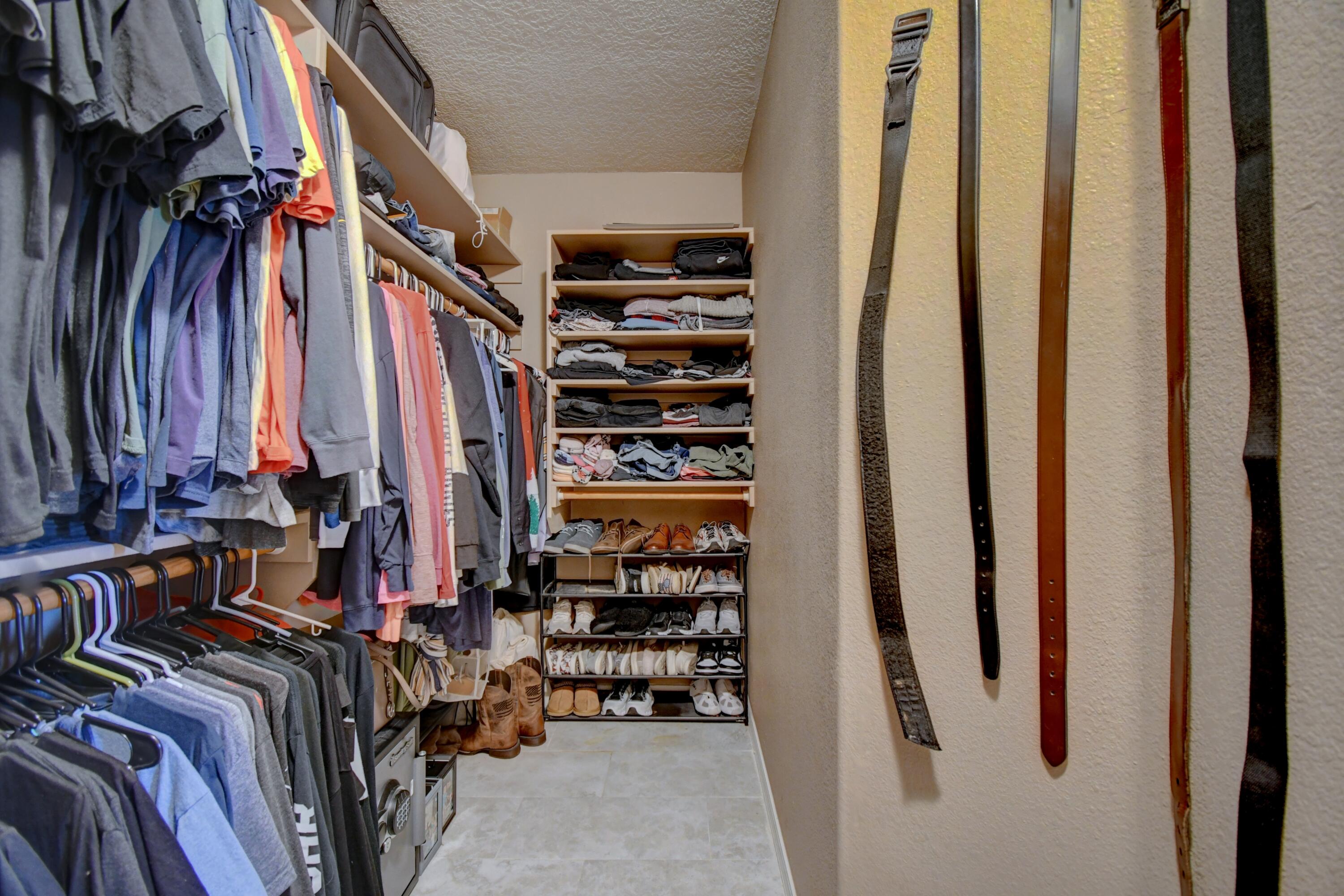 Photo 4 — 6928 N Tijeras Creek Road NW